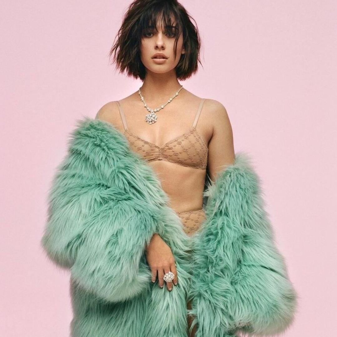 Gucci Faux Fur Coat in Mint Color  IT 40 For Sale 1