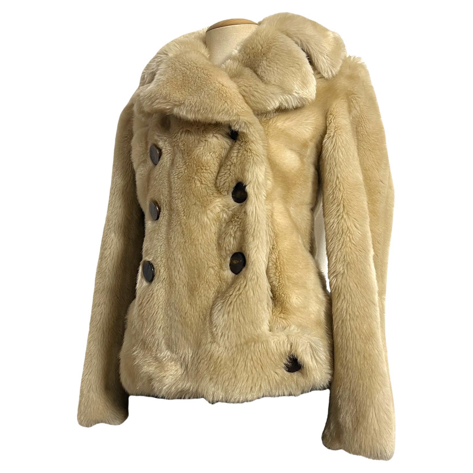 Manteau à double boutonnage en fausse fourrure de Gucci, défilé automne/hiver 1996 en vente