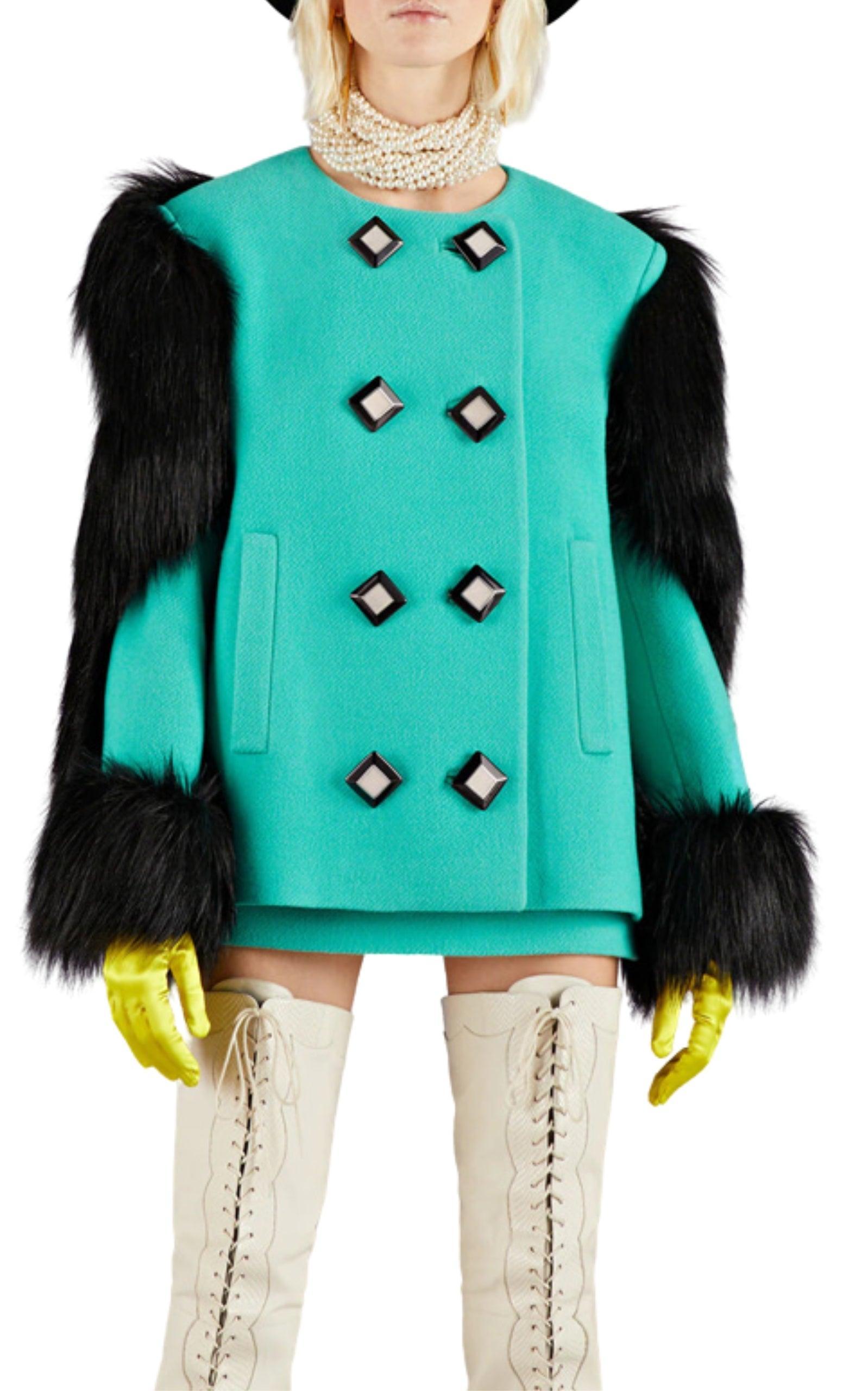 Women's Gucci Faux Fur-trimmed Wool Jacket  IT 42 For Sale