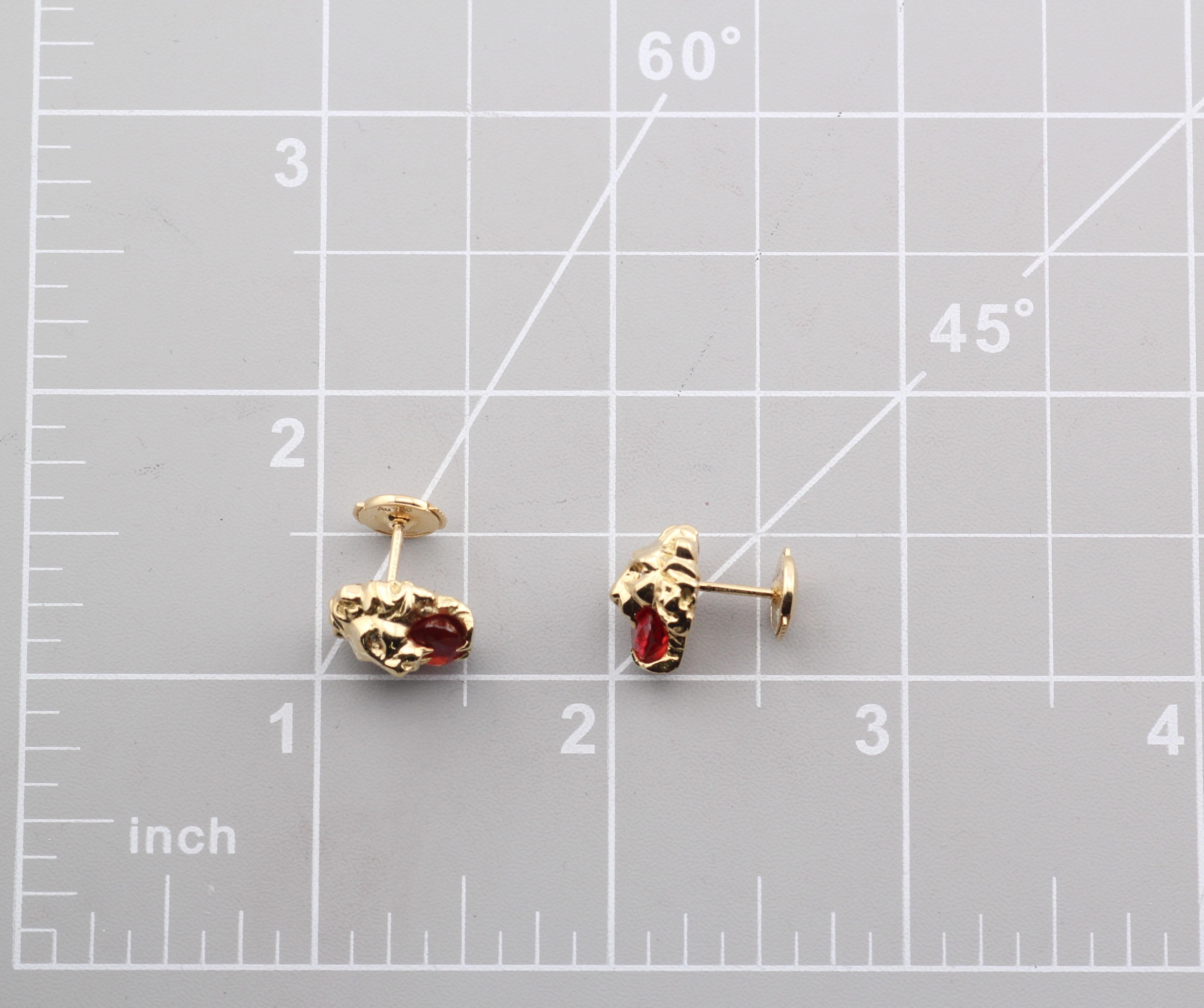 Orecchini a testa di leone in oro 18k con diamante e opale di fuoco di Gucci in vendita 6