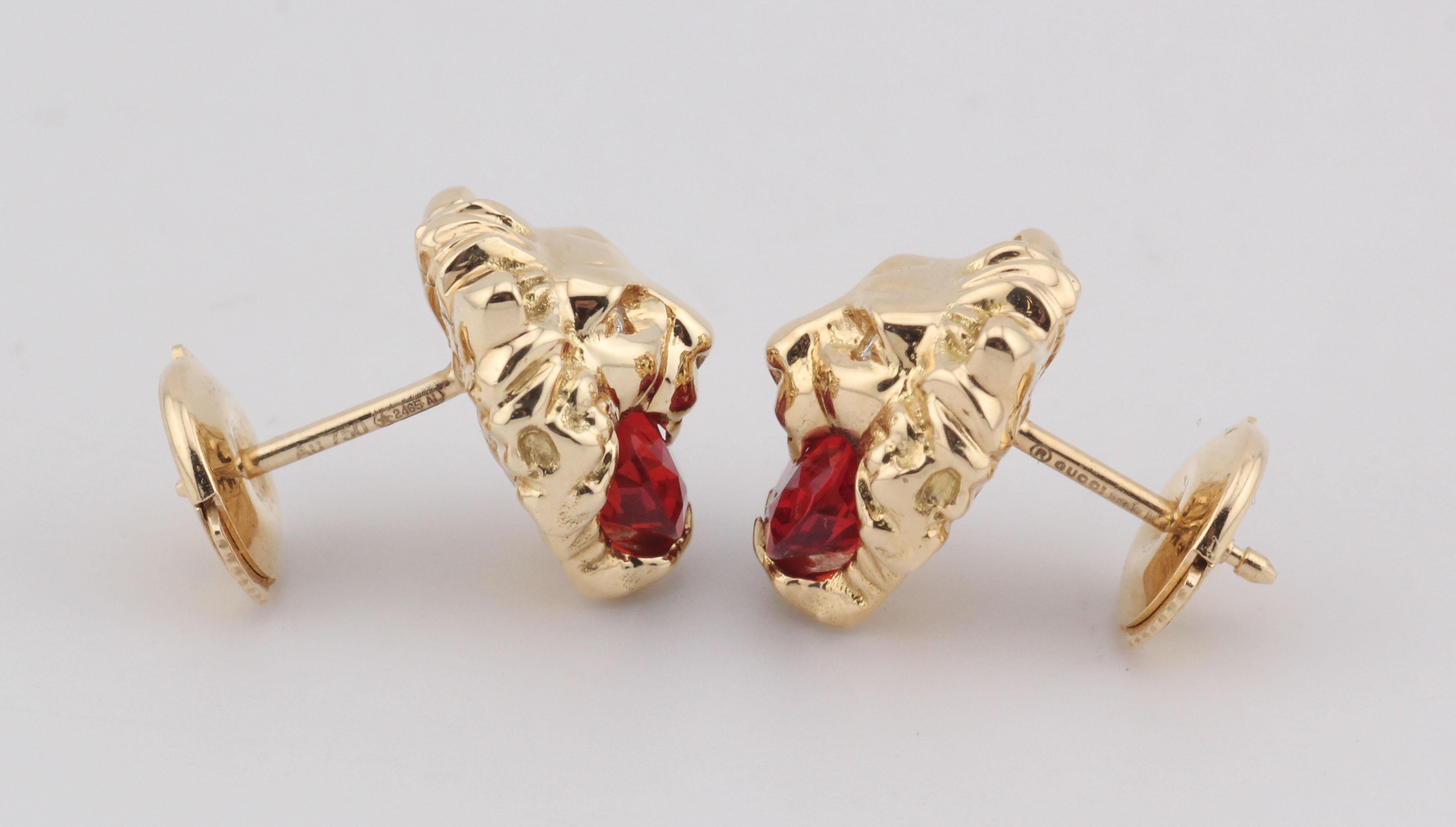 Taglio ovale Orecchini a testa di leone in oro 18k con diamante e opale di fuoco di Gucci in vendita