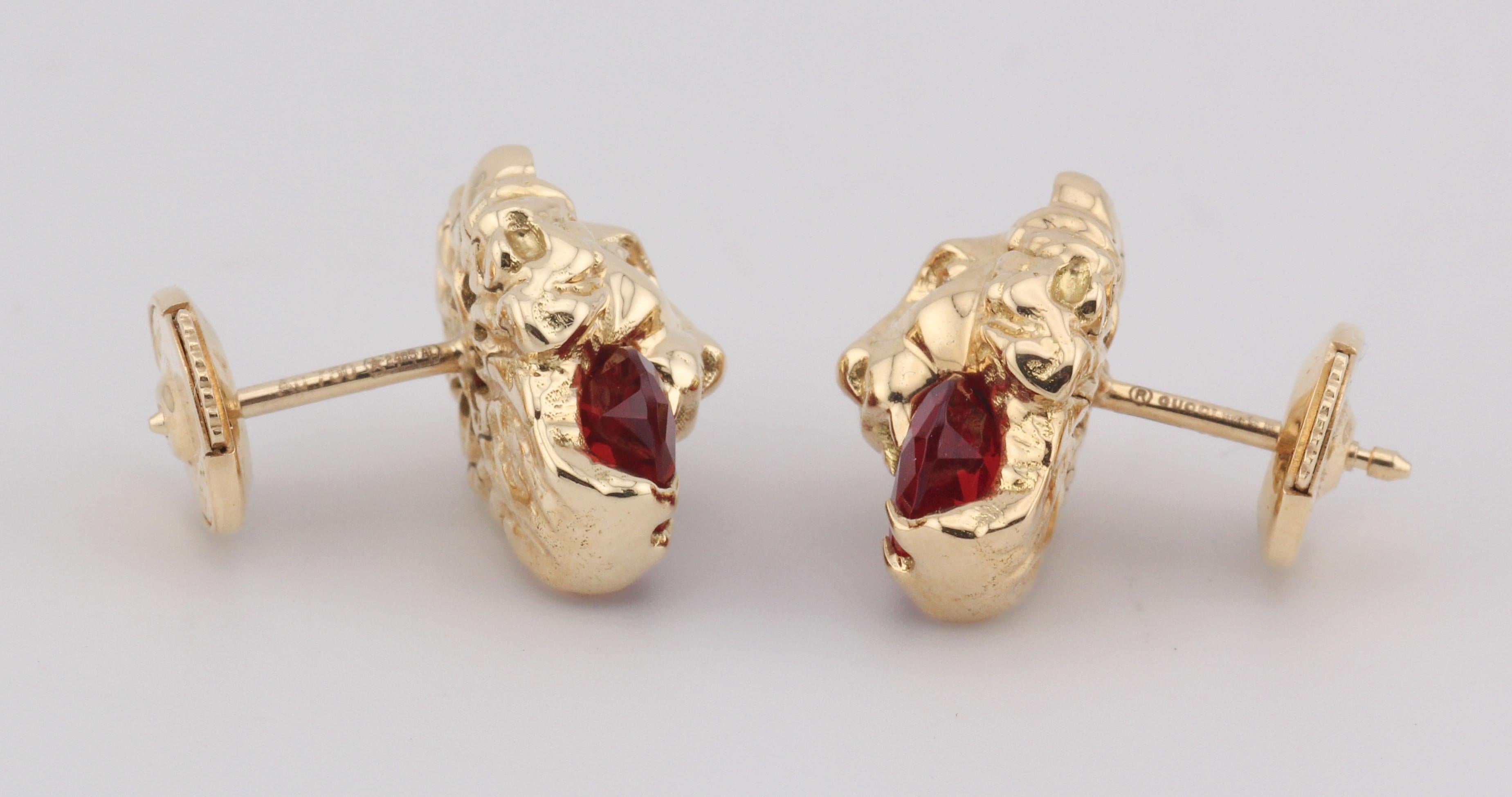 Orecchini a testa di leone in oro 18k con diamante e opale di fuoco di Gucci In condizioni ottime in vendita a Simpsonville, SC