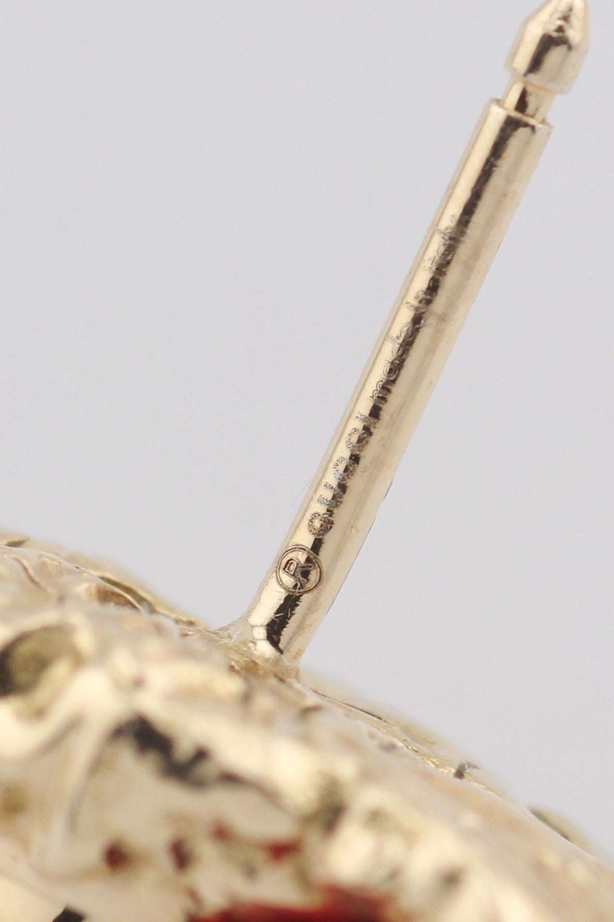 Orecchini a testa di leone in oro 18k con diamante e opale di fuoco di Gucci in vendita 3