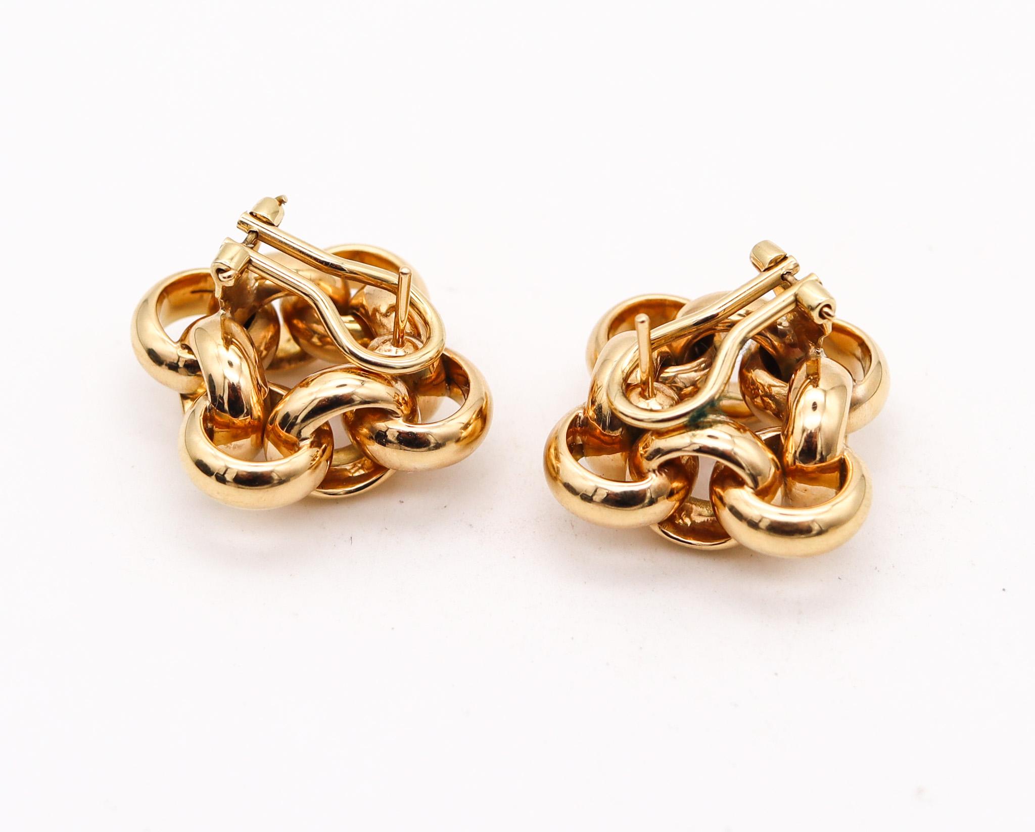 gucci link earrings gold