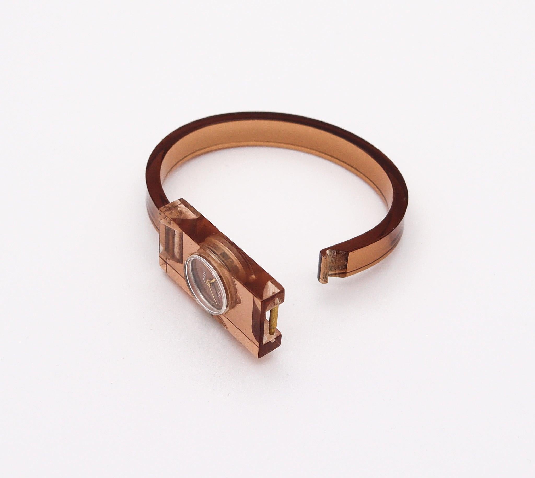 GUCCI Firenze Vintage Ladies Geometric Wristwatch In Translucent Lucite With Box For Sale 4