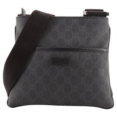 Flache Messenger Bag von Gucci aus beschichtetem Segeltuch