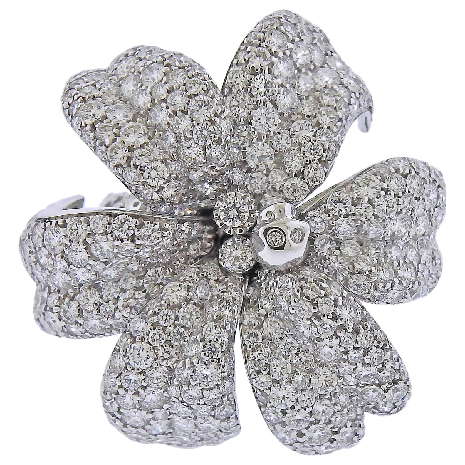 Gucci Flora 5.64 Carat Diamond Gold Flower Ring
