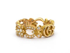 GUCCI "Flora" Golden Pavé Ring With Diamonds