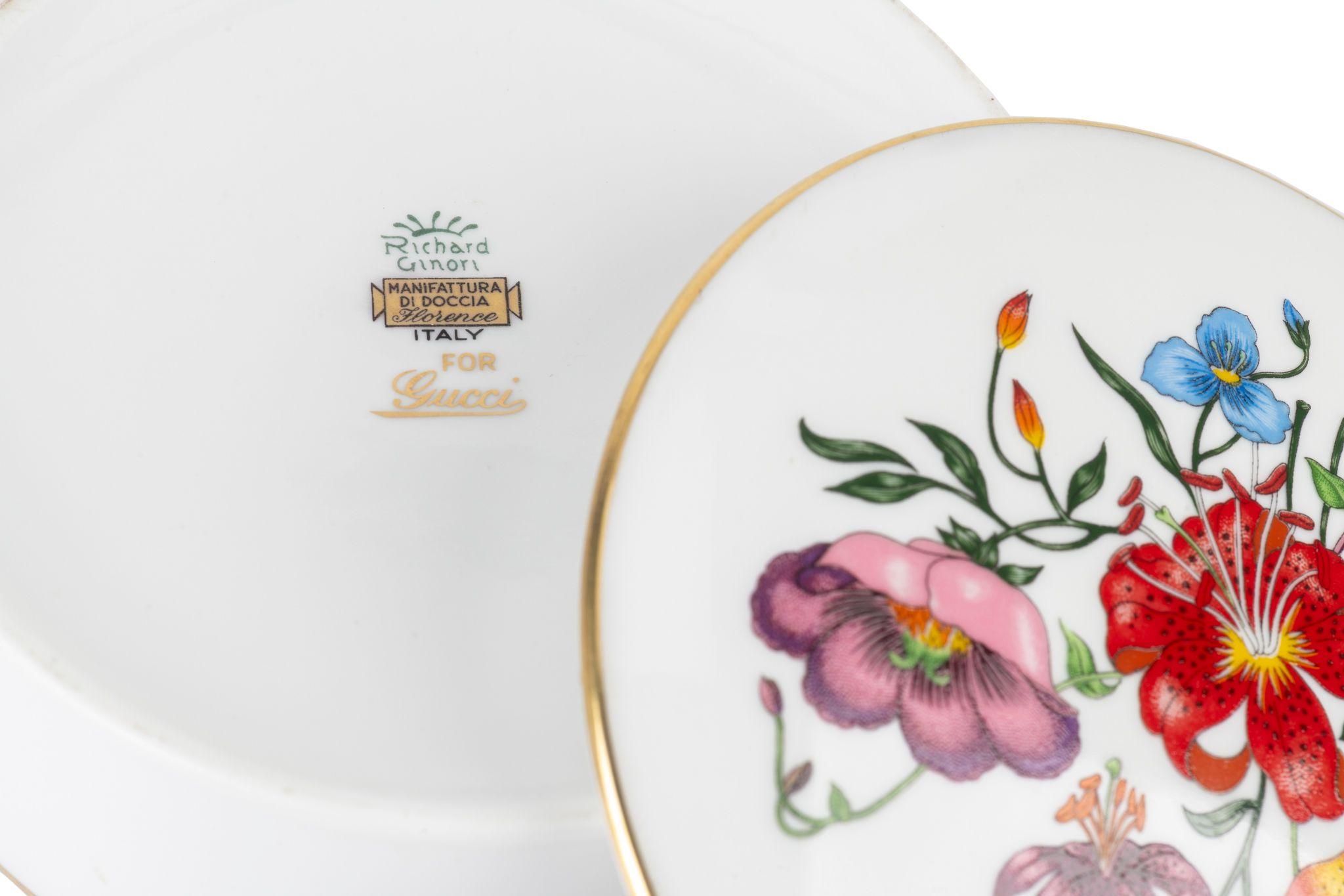 Gucci Flora Motif Porcelain Lidded Box In Excellent Condition For Sale In West Hollywood, CA