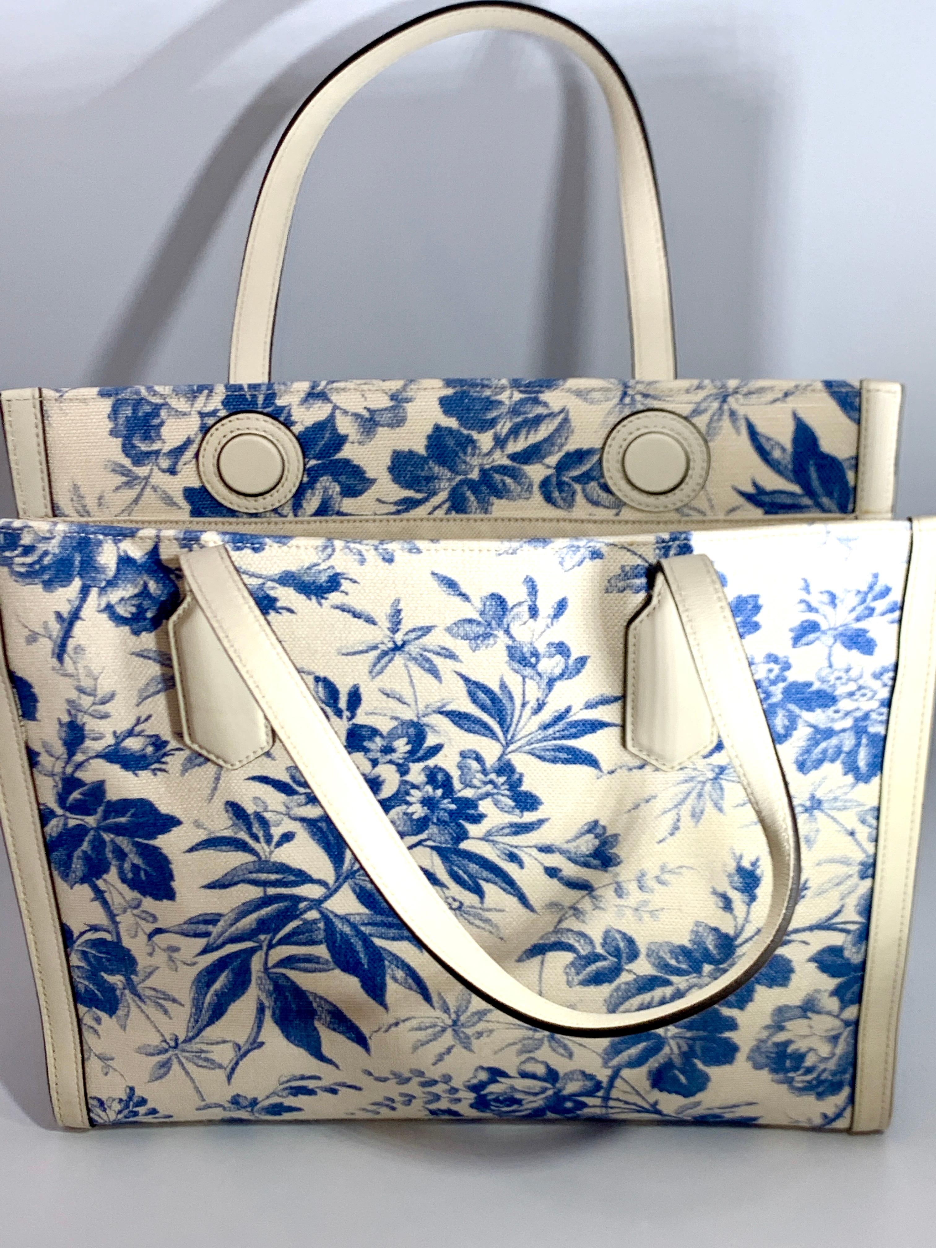  Gucci Flora Whites Canvas Leather Trim Navy Blue With Flowers  Tote Handbag  2