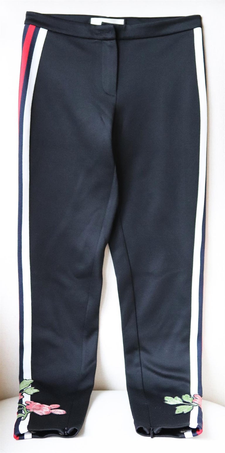 Gucci Floral Appliquéd Striped Tech Jersey Stirrup Leggings For Sale at  1stDibs | gucci stripe tights, gucci leggings black, gucci tech
