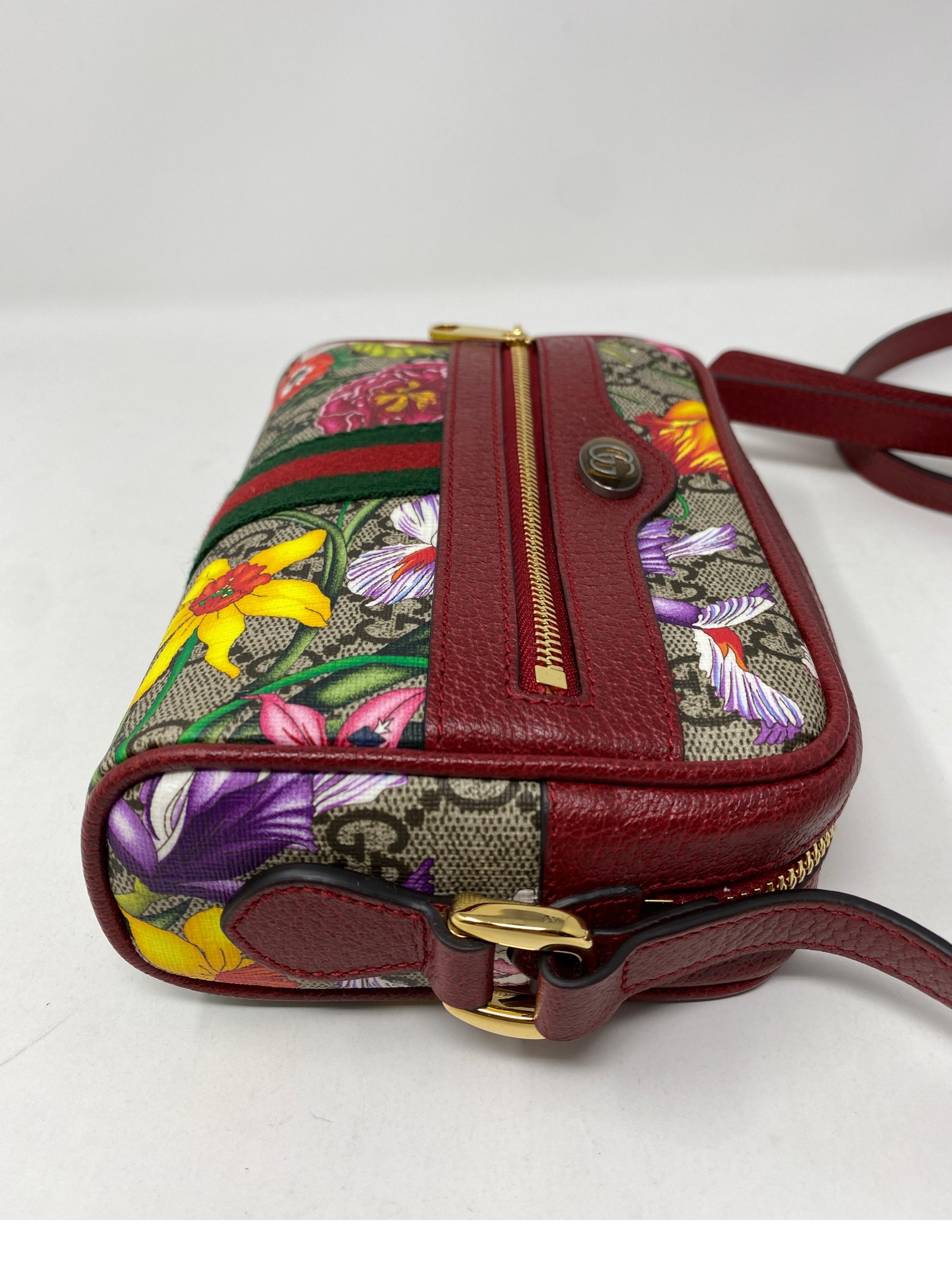 Gucci Floral Crossbody Bag 8