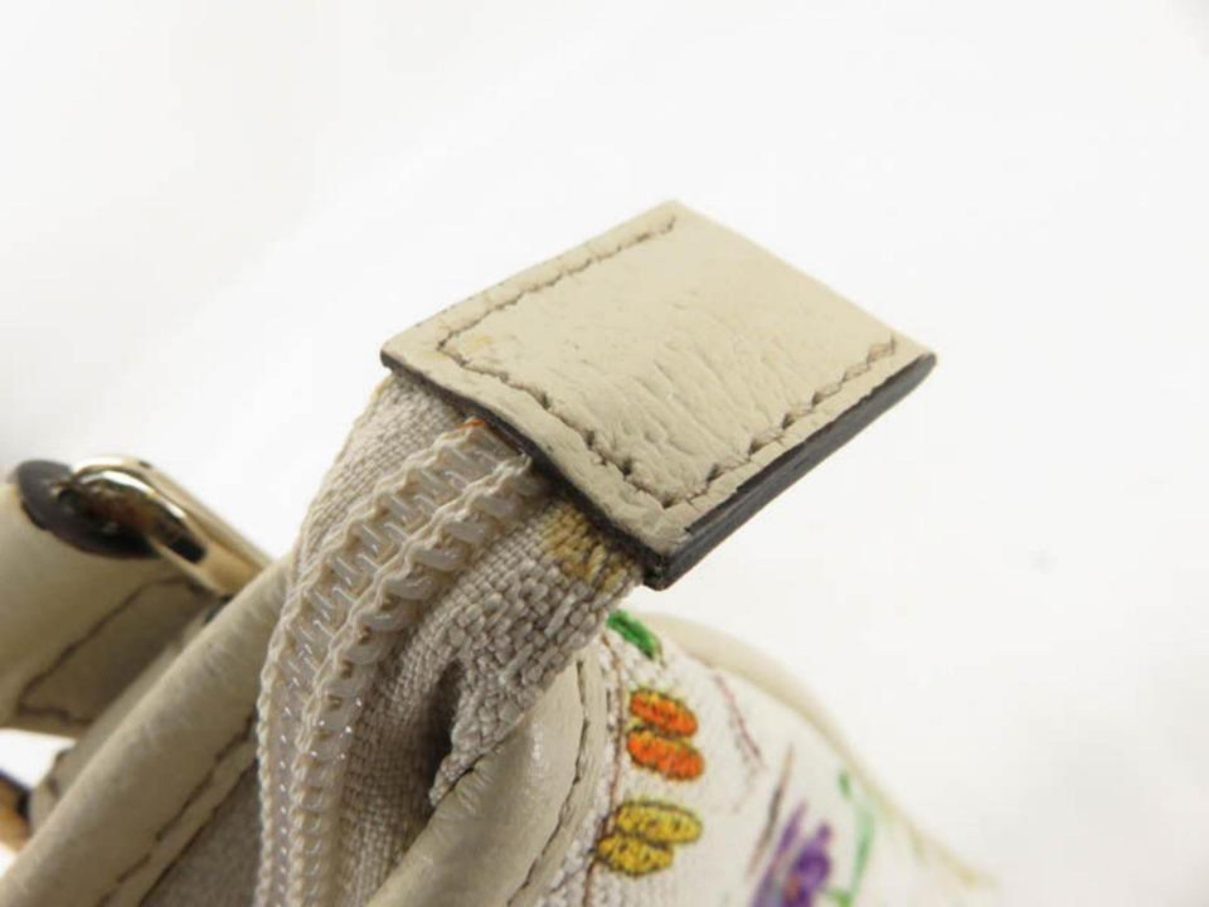 Gucci Floral Pattern Messenger 868604 White Canvas Cross Body Bag For Sale 3