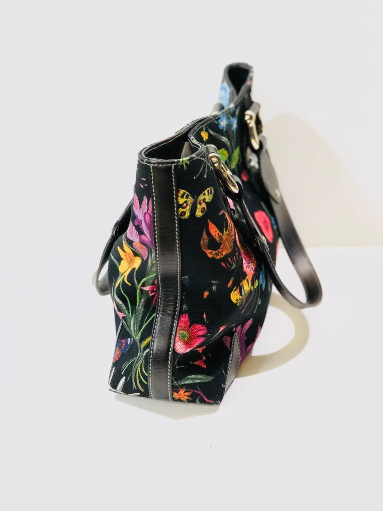 Women's Gucci Floral Print Canvas Handbag For Sale
