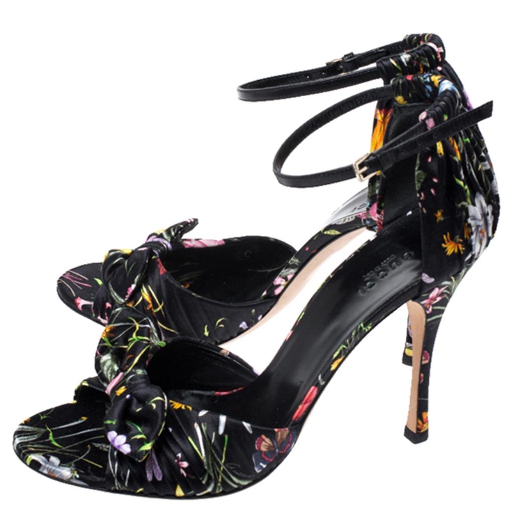 Gucci Floral Printed Silk Bow Ankle Strap Ruffle Detail Sandals Size 38 In New Condition In Dubai, Al Qouz 2