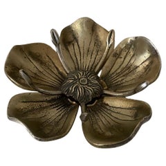 Gucci flower ashtray