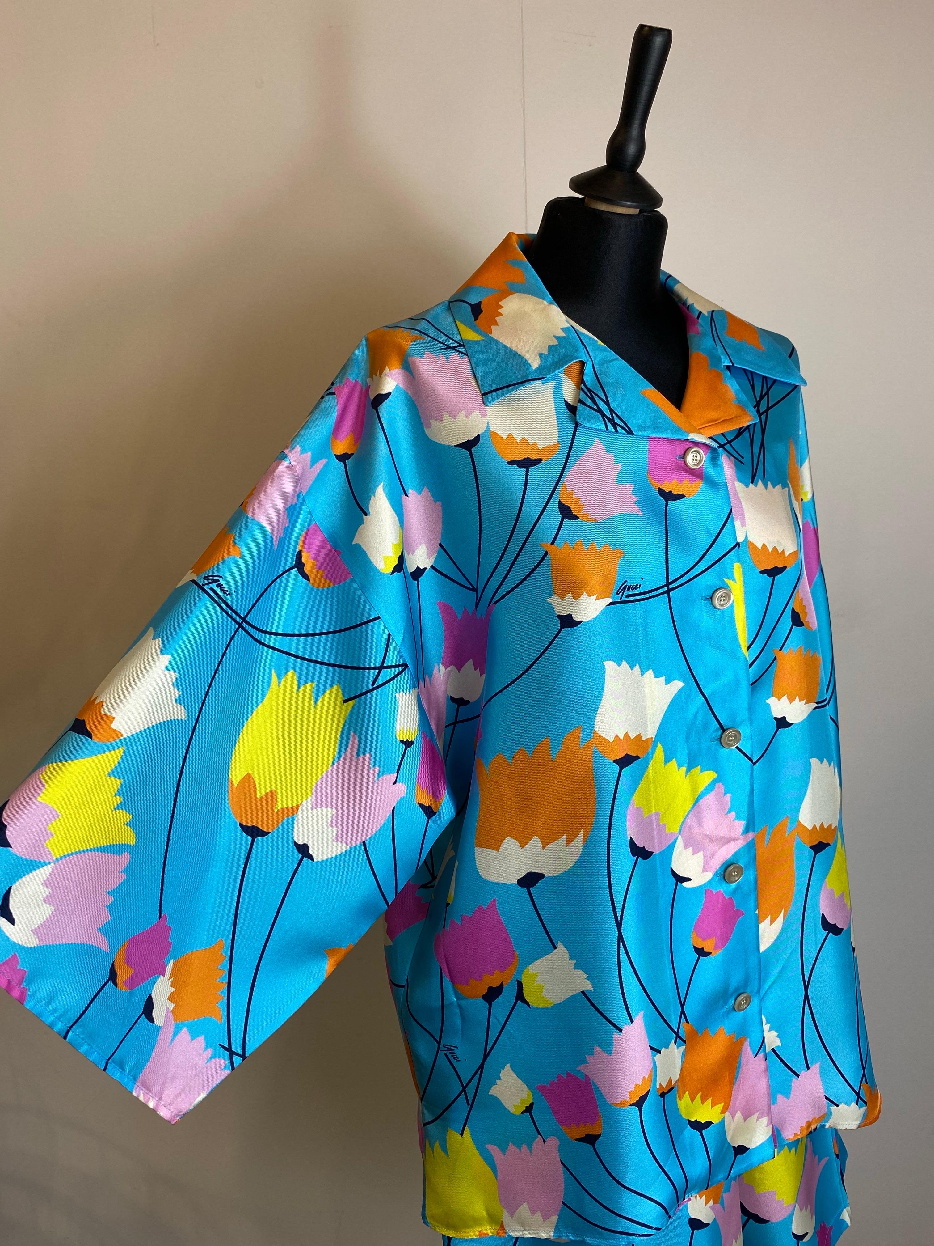 Women's or Men's Gucci flower silk pajama Shirt and shirt Set For Sale