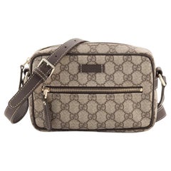Gucci Front Zip Kameratasche GG beschichtetem Segeltuch klein