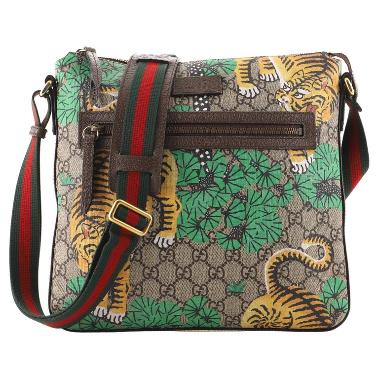 Gucci Front Zip Messenger Bengal Print GG Coated Canvas Medium at 1stDibs
