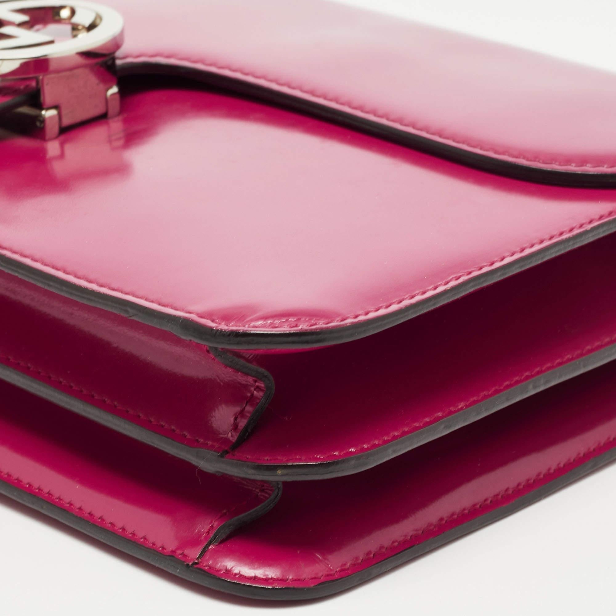 Gucci Fuchsia Glossy Leather Medium Interlocking G Shoulder Bag 15
