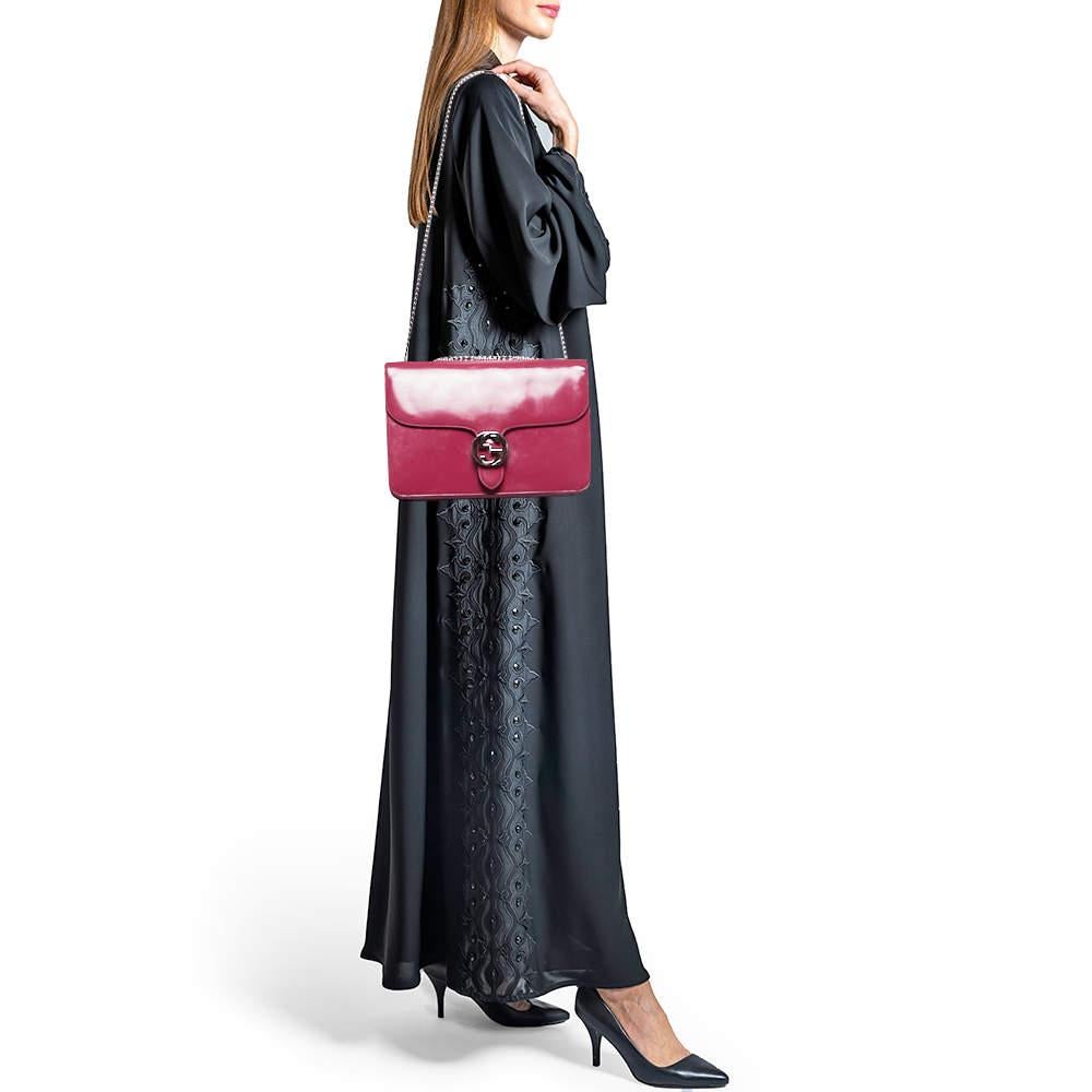 Gucci Fuchsia Glossy Leather Medium Interlocking G Shoulder Bag In Good Condition In Dubai, Al Qouz 2