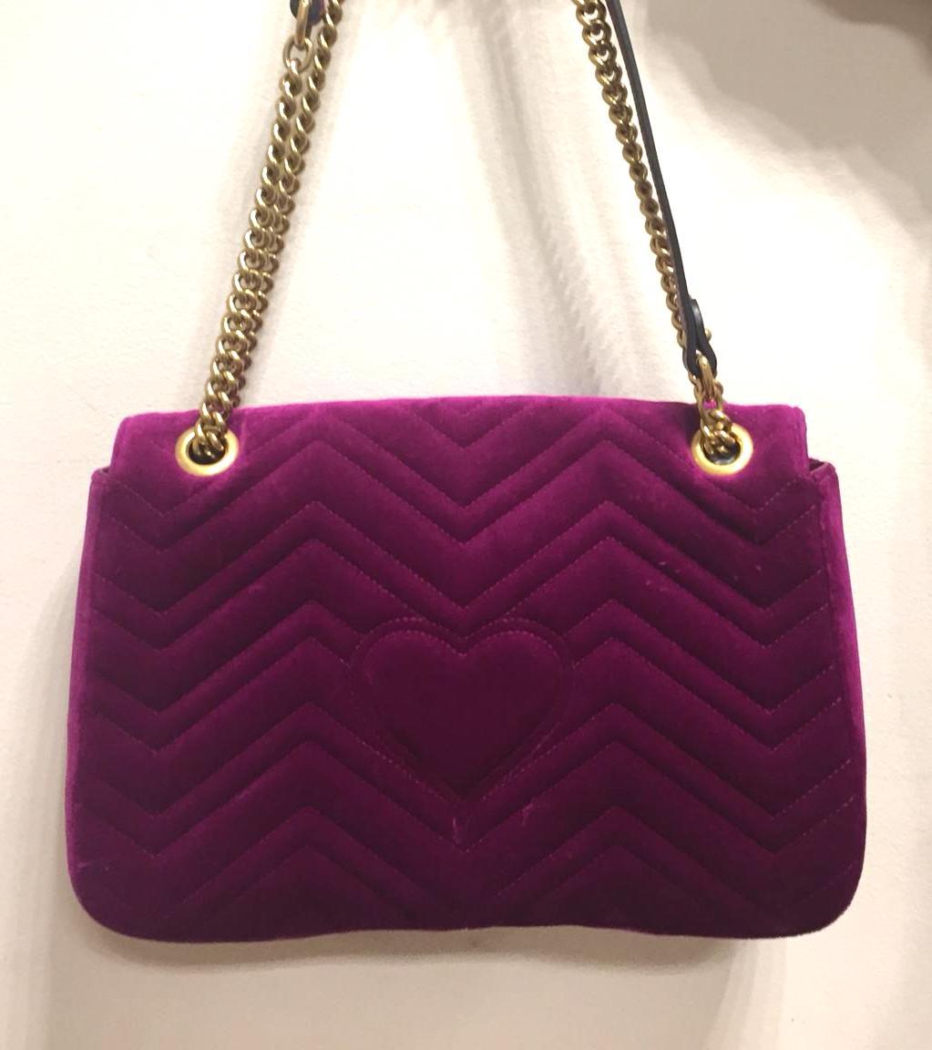 Brown GUCCI fuchsia Marmont medium velvet quilted bag