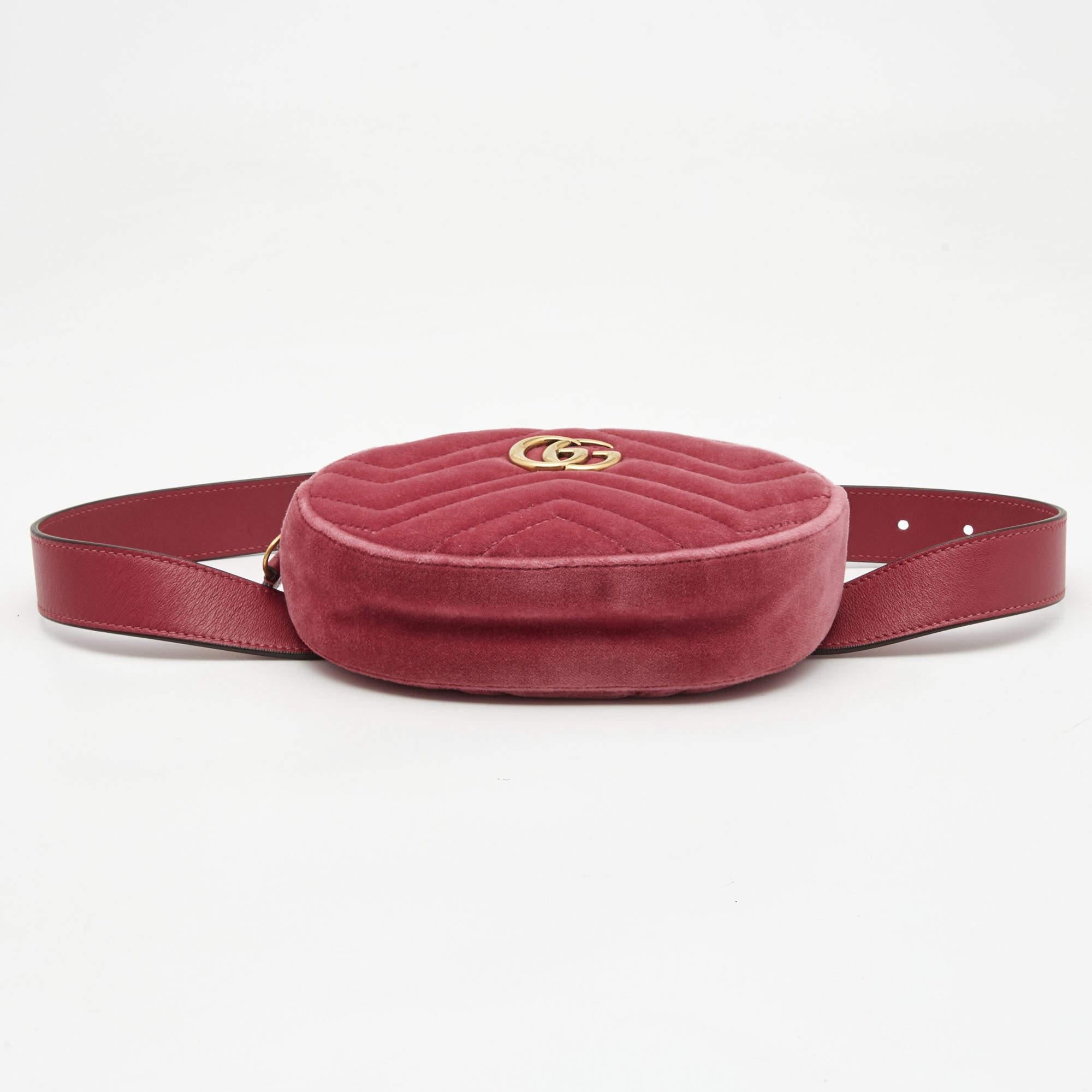 Gucci Fuchsia Matelassé Velvet GG Marmont Belt Bag In Excellent Condition In Dubai, Al Qouz 2