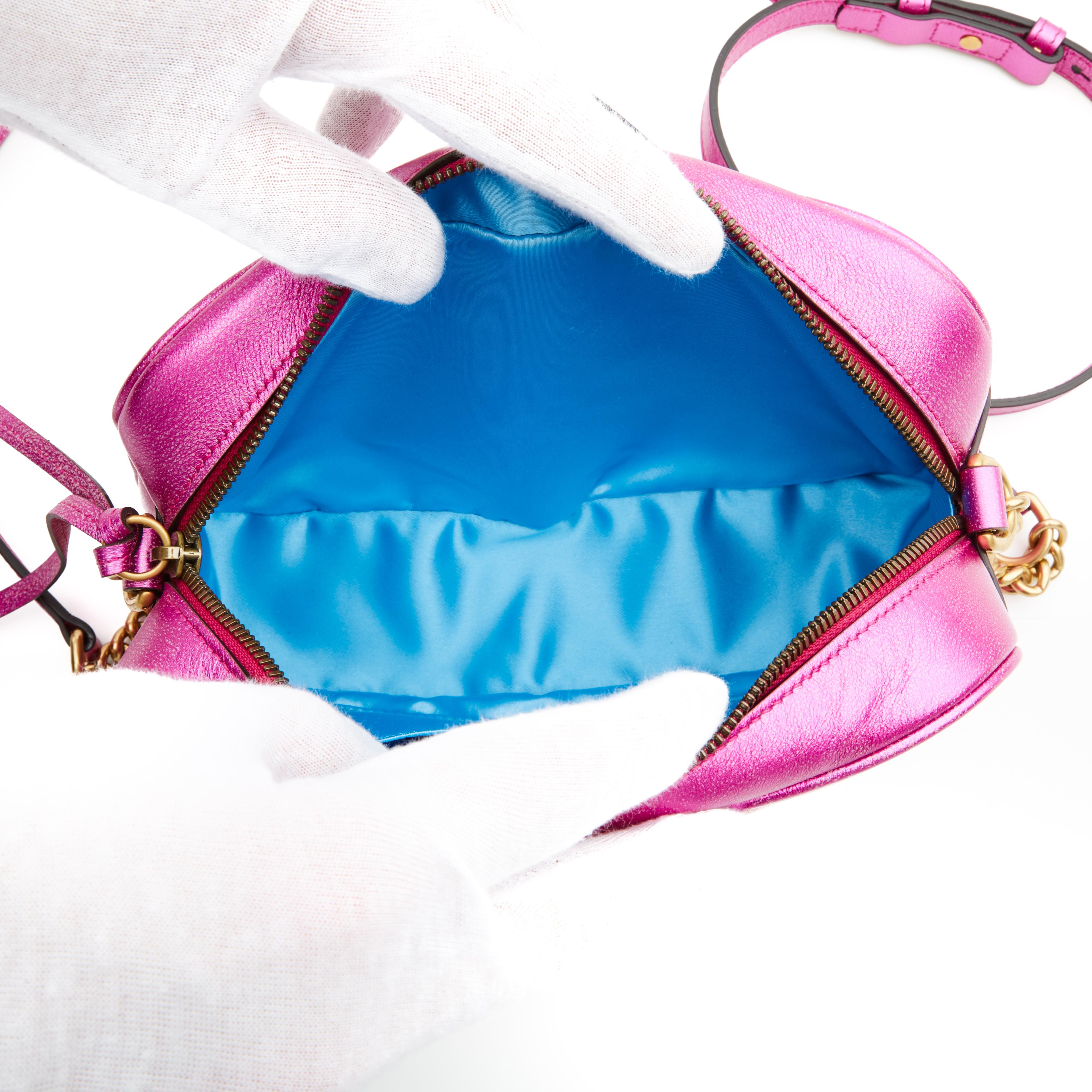 Gucci Fuchsia Metallic Marmont GG Matelasse Kameratasche (Pink)
