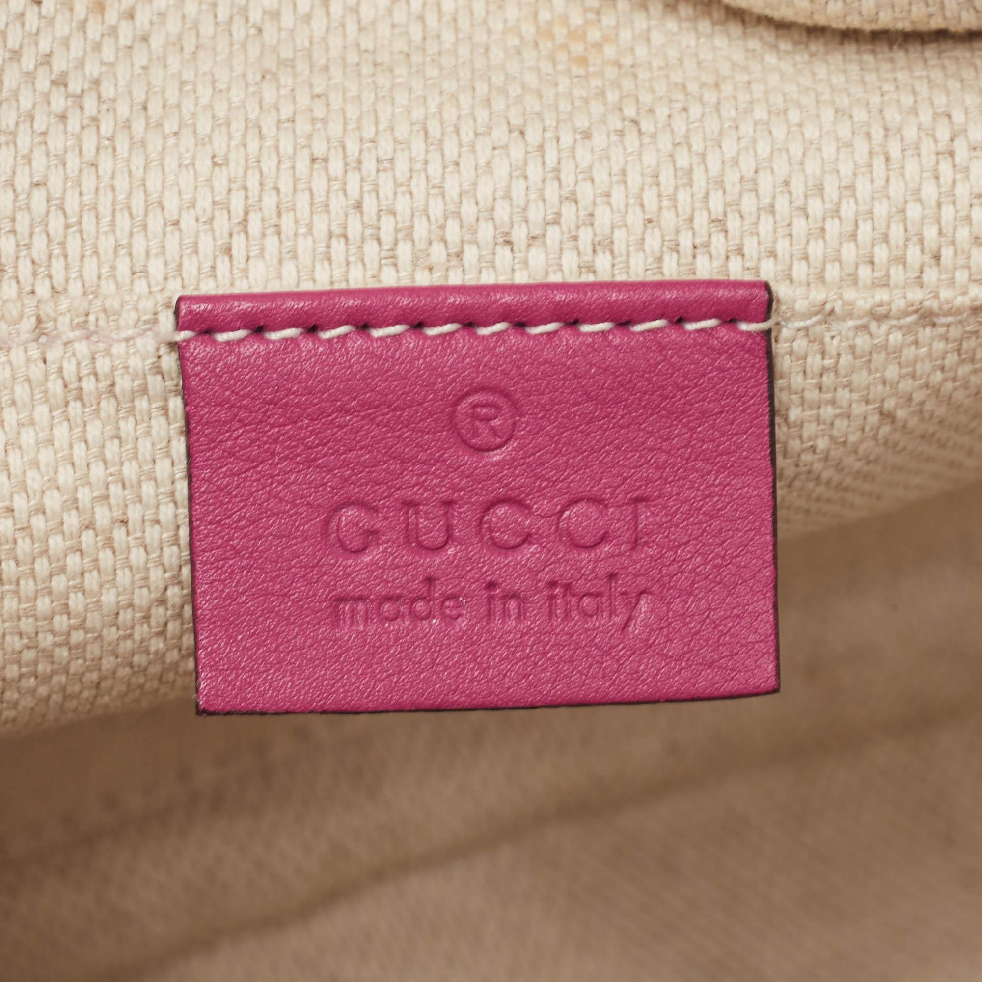 Gucci Fuchsia Lackleder Kleine Soho Disco Crossbody Tasche im Angebot 2