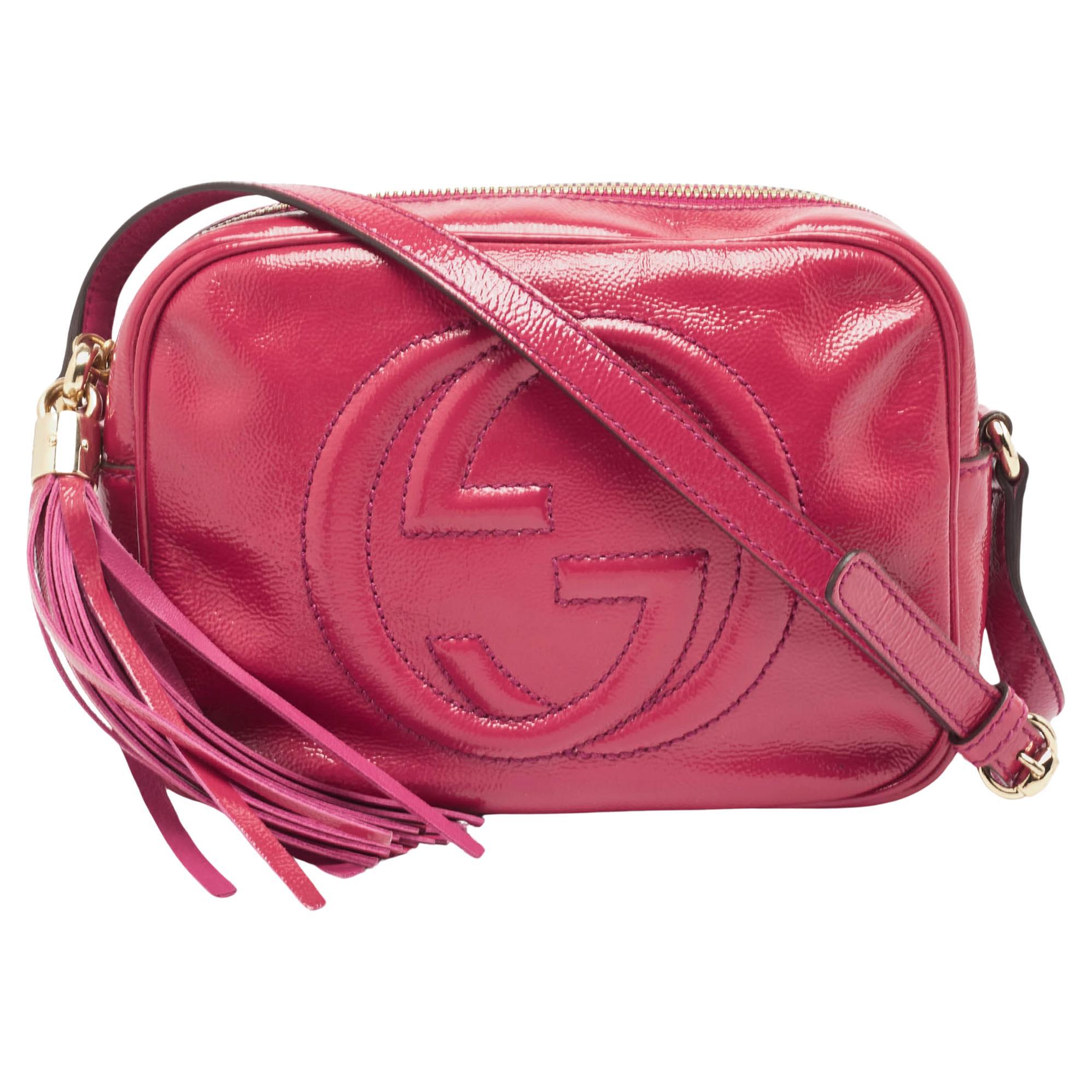 Gucci Fuchsia Patent Leather Small Soho Disco Crossbody Bag For Sale