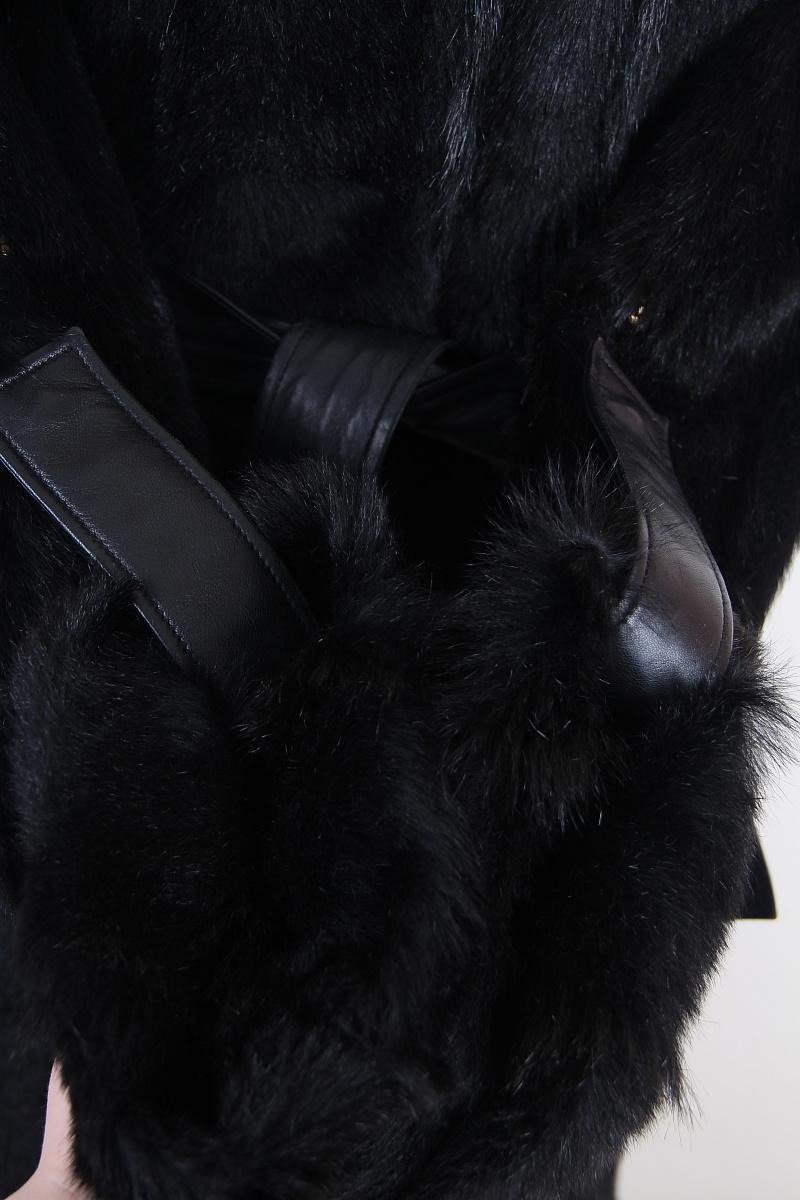 Gucci fur coat In Good Condition For Sale In Алматинский Почтамт, KZ