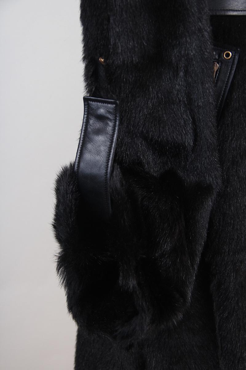 Gucci fur coat For Sale 1