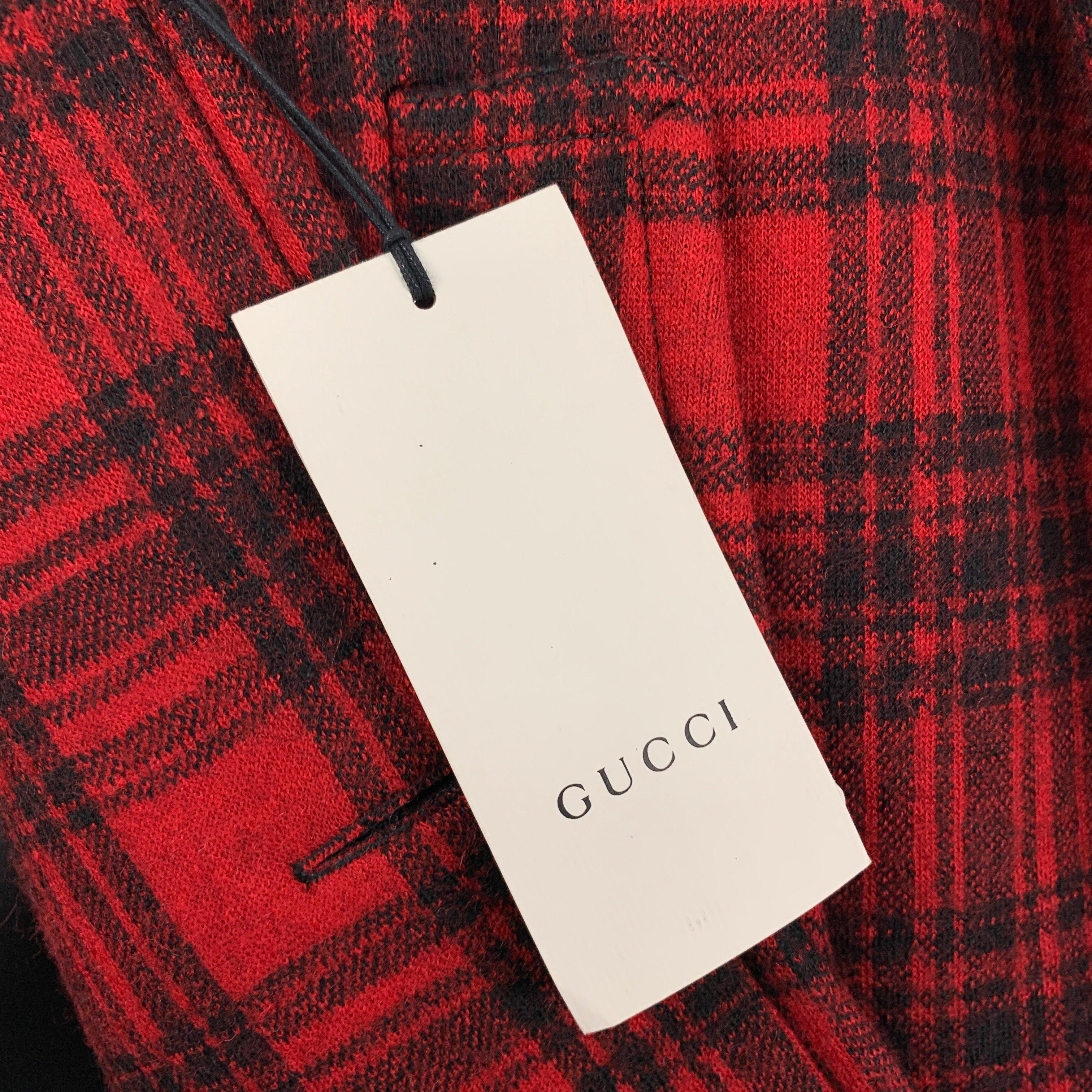 GUCCI FW 16 Size 40 Red Black Plaid Wool Blend Notch Lapel Coat For Sale 3