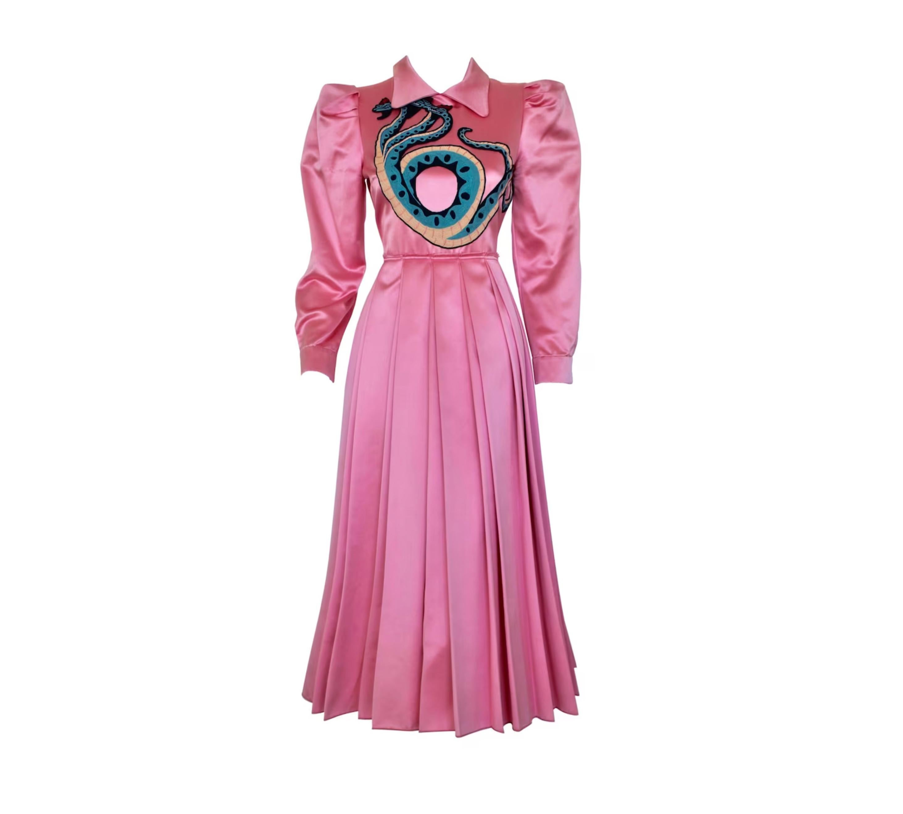 GUCCI H/W 2016 Seidenkleid mit Schlangenstickerei ACDC Laufsteg Rare Pink Seide Kleid 8