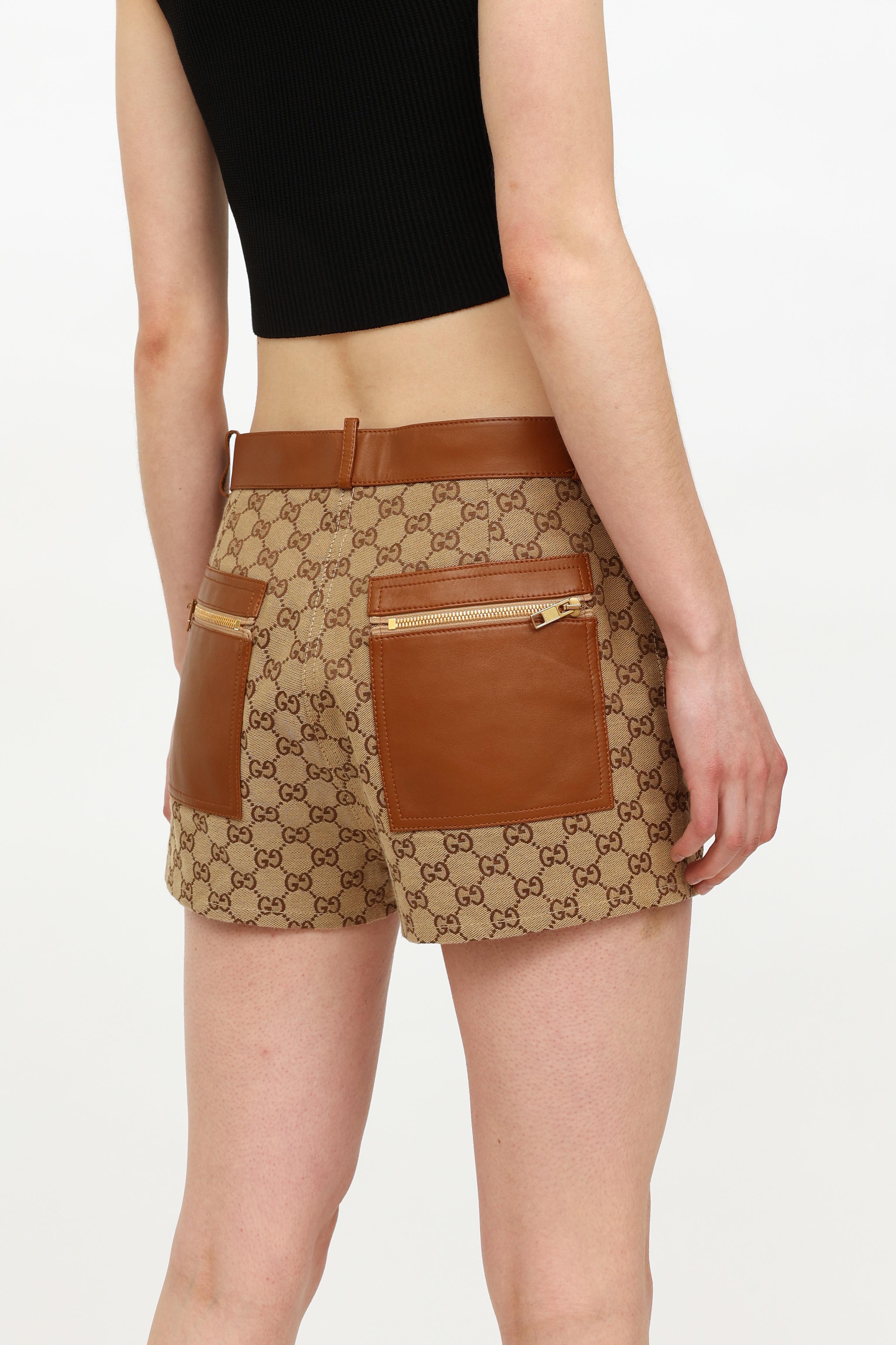 Women's Gucci FW 2021 Brown GG Canvas Short For Sale
