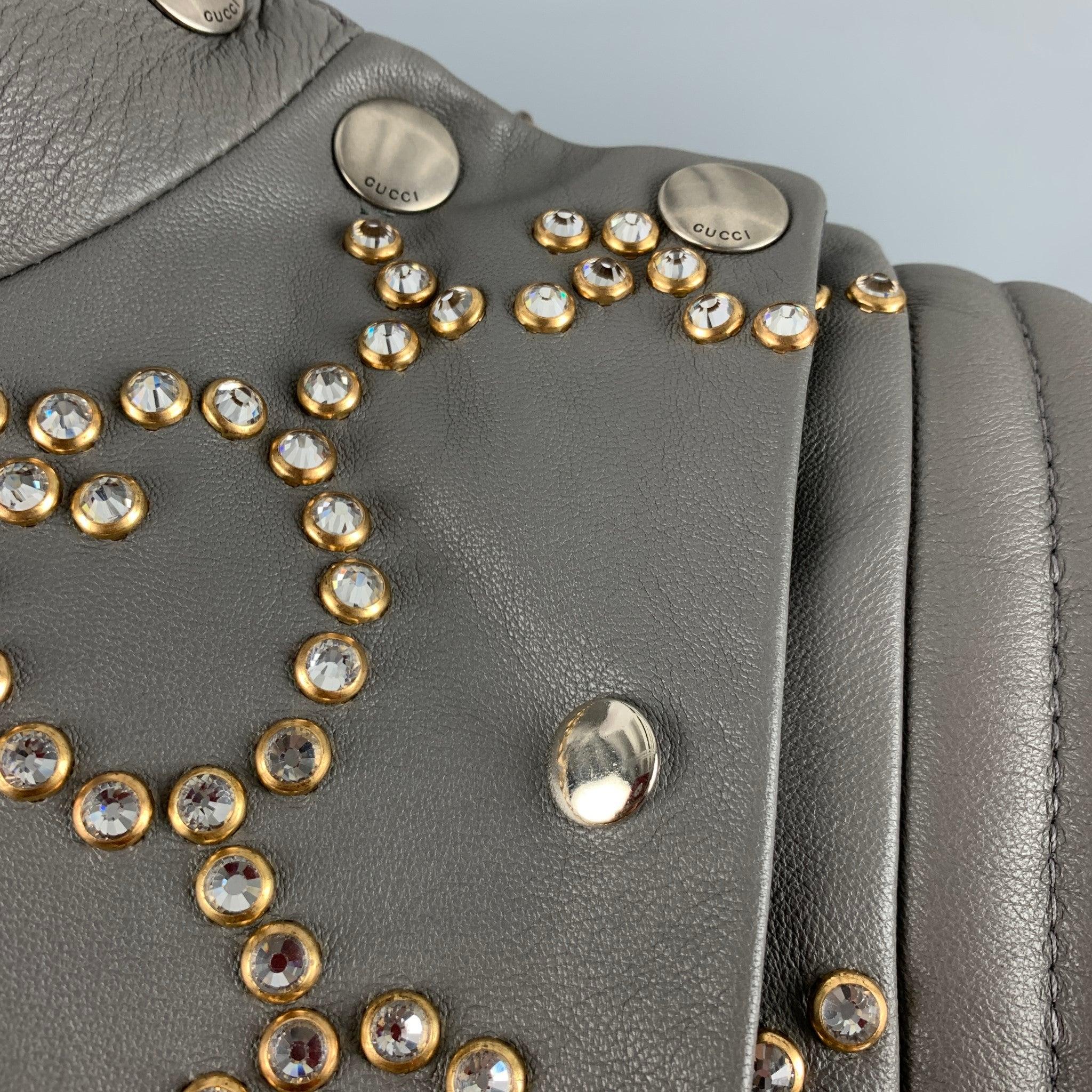 GUCCI FW2018 Runway Size 2 Grey Gold Leather Studded Cropped Jacket For Sale 3