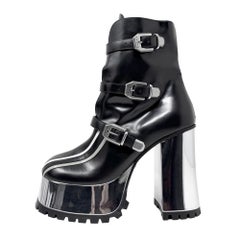 Gucci FW22 Runway Platform Boots Black Silver Leather Buckle Heels 38