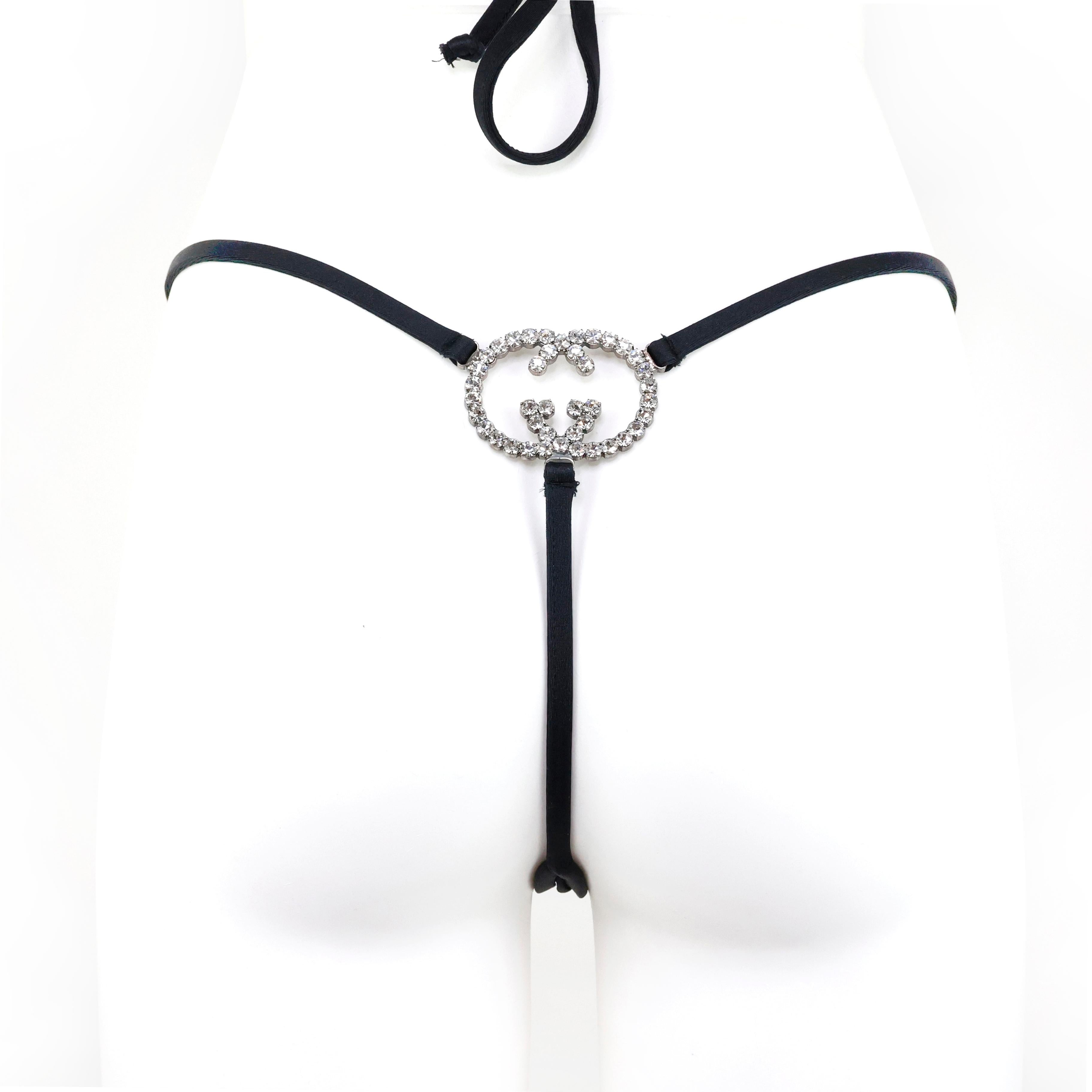 schwarzer string bikini