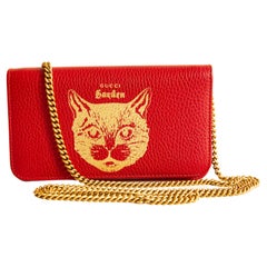Gucci  Garden Cat Chain Pouch in Red Leather