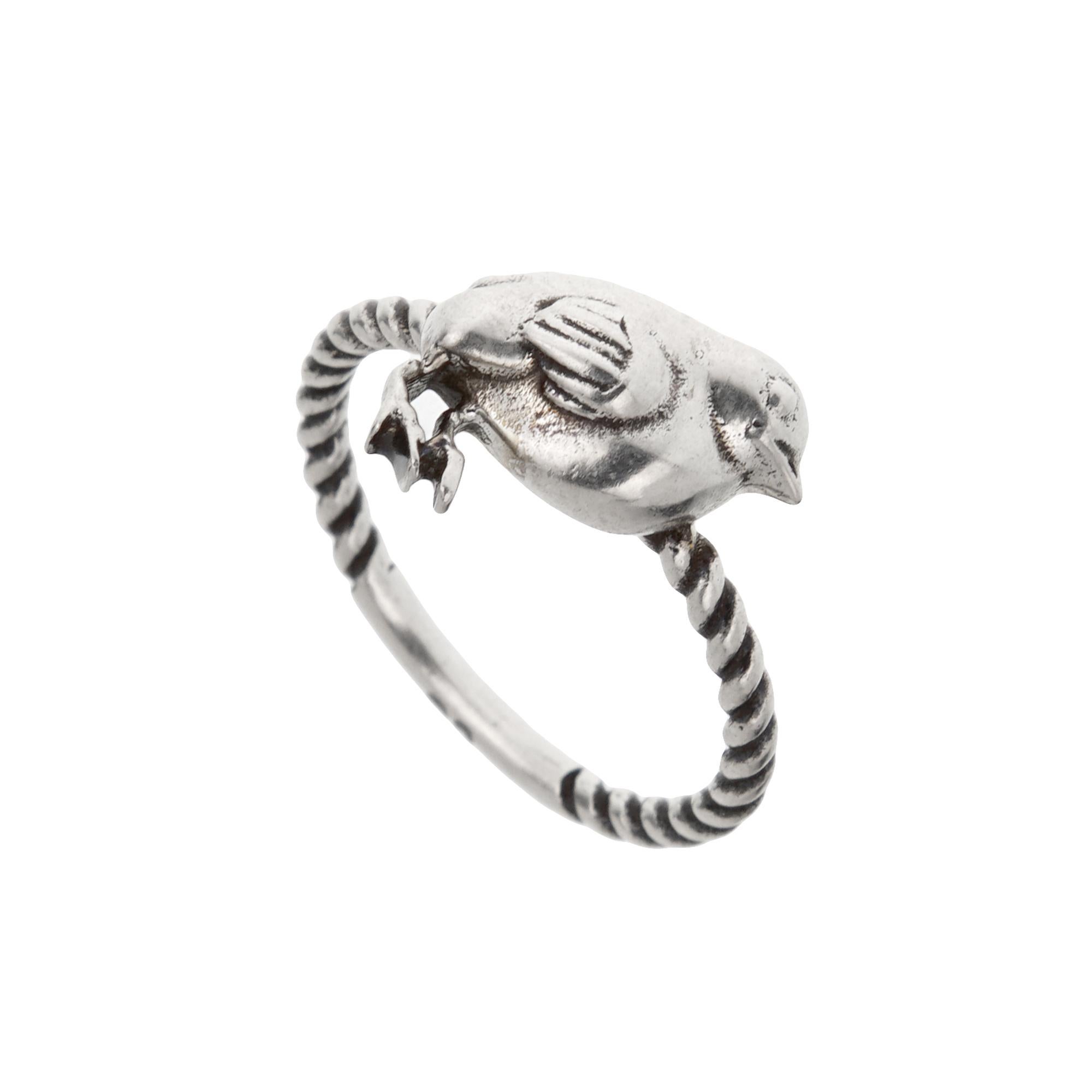 Anello Gucci Garden in argento Sterling Chick Band Taglia 8 1/2 In condizioni Nuovo in vendita a Feasterville, PA