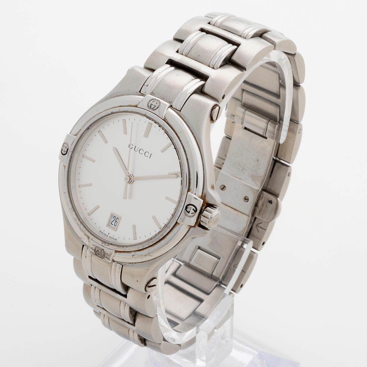 gucci 9040m watch