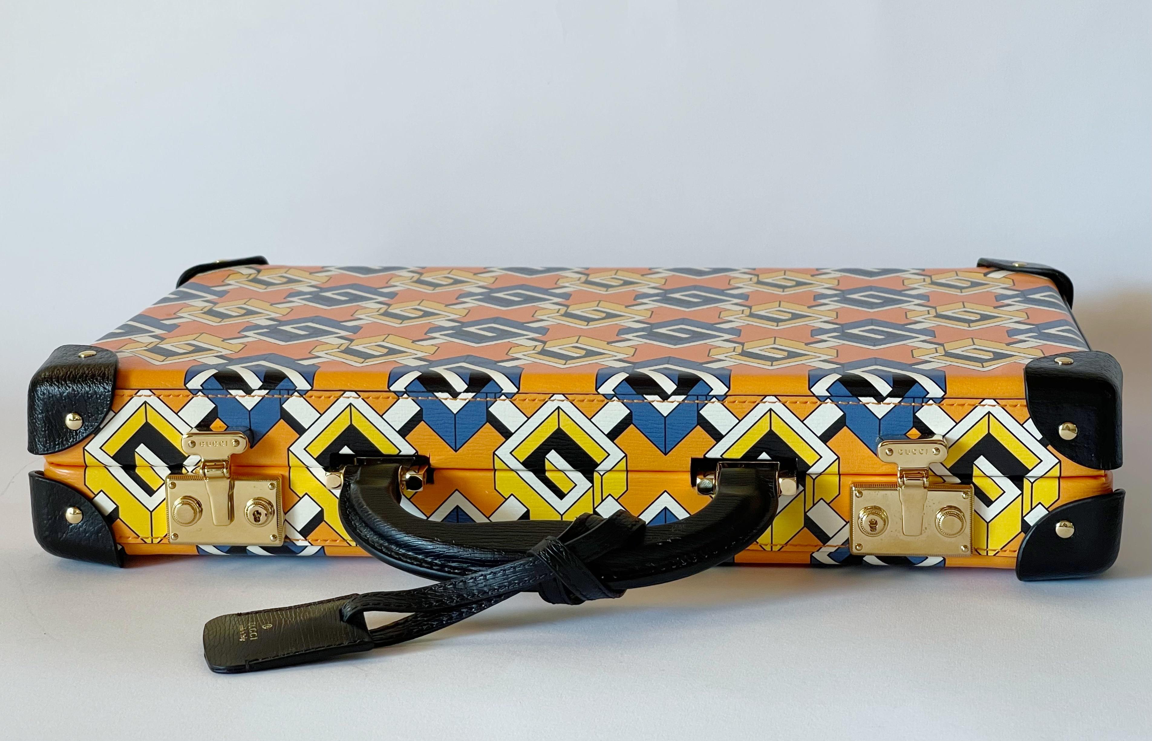 Gucci Valigetta Geometrica G Set da gioco Backgammon In condizioni Nuovo in vendita a Los Angeles, CA