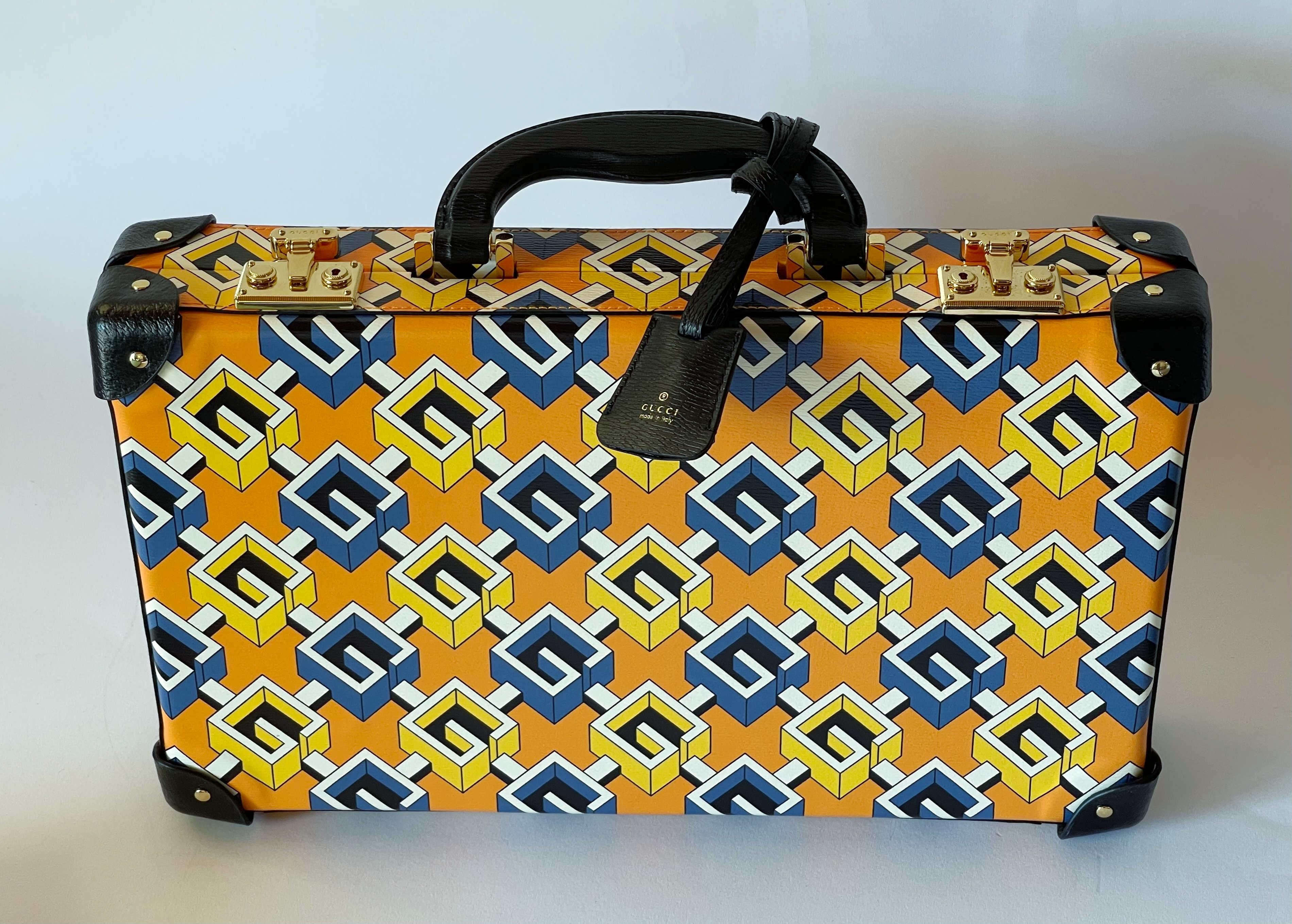 XXI secolo e contemporaneo Gucci Valigetta Geometrica G Set da gioco Backgammon in vendita