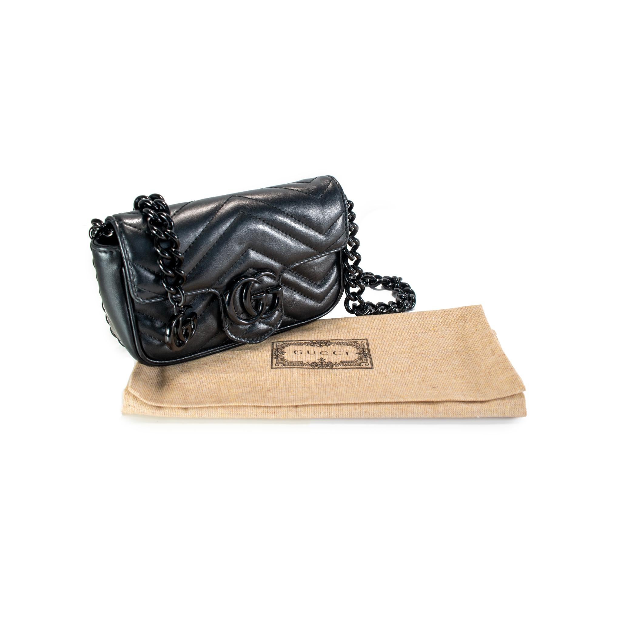 Gucci GG Cintura a catena in pelle di vitello nera matelasse monocromatica Marmont in vendita 6