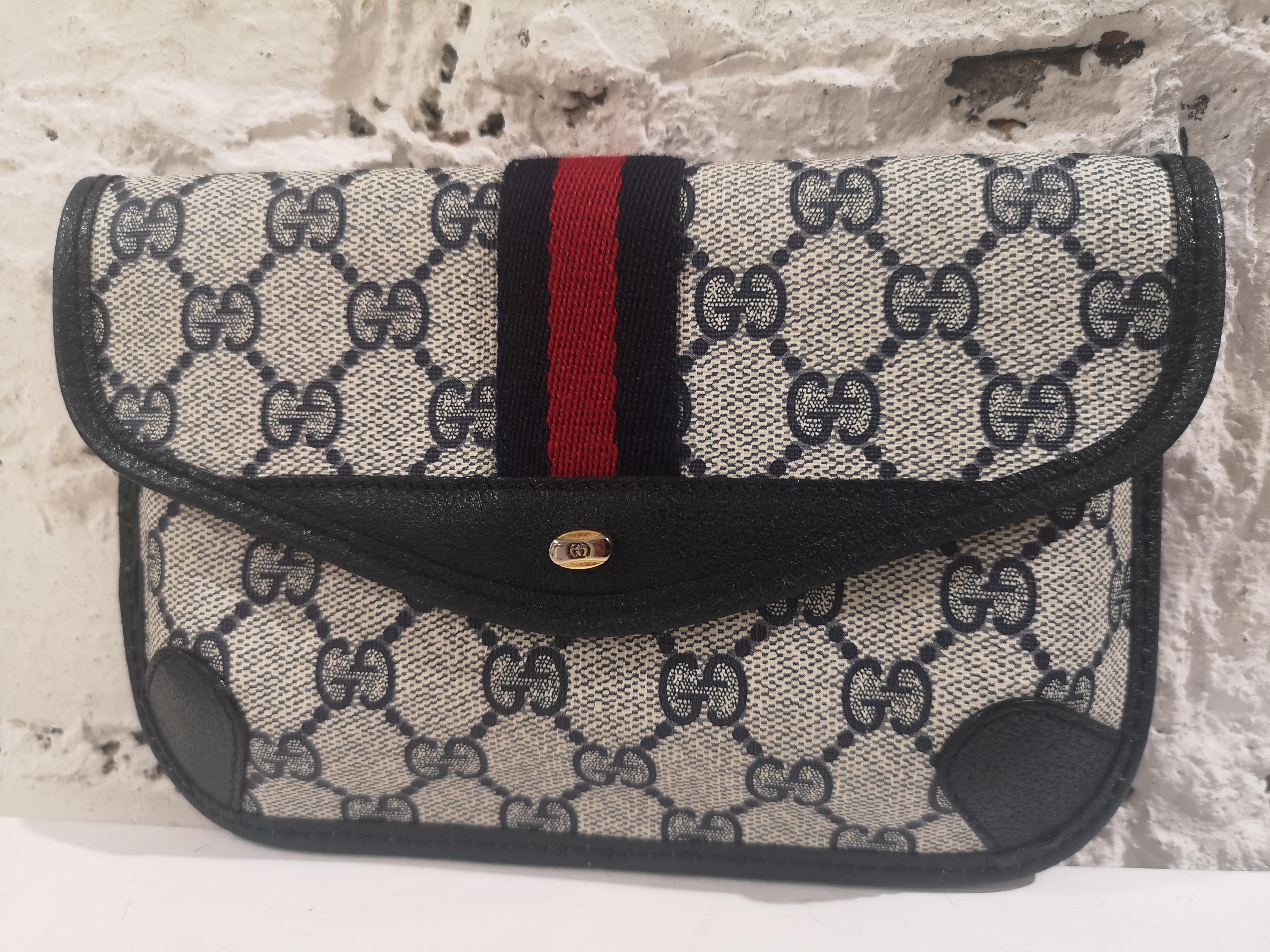 gucci passport wallet