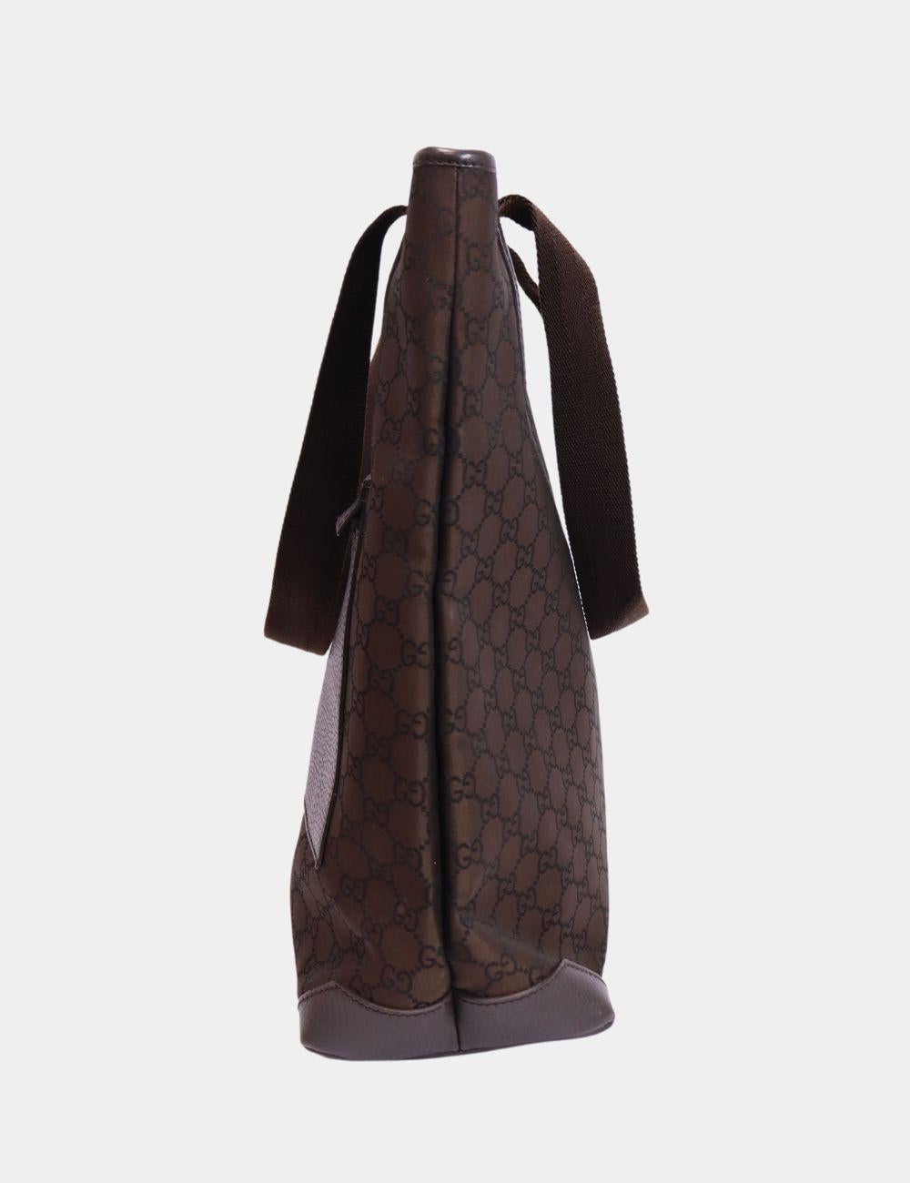 Gucci GG Canvas Brown Tote Bag In Good Condition In Amman, JO