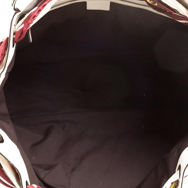 Gucci GG Canvas Large Positano Scarf Tote In New Condition In Dubai, Al Qouz 2