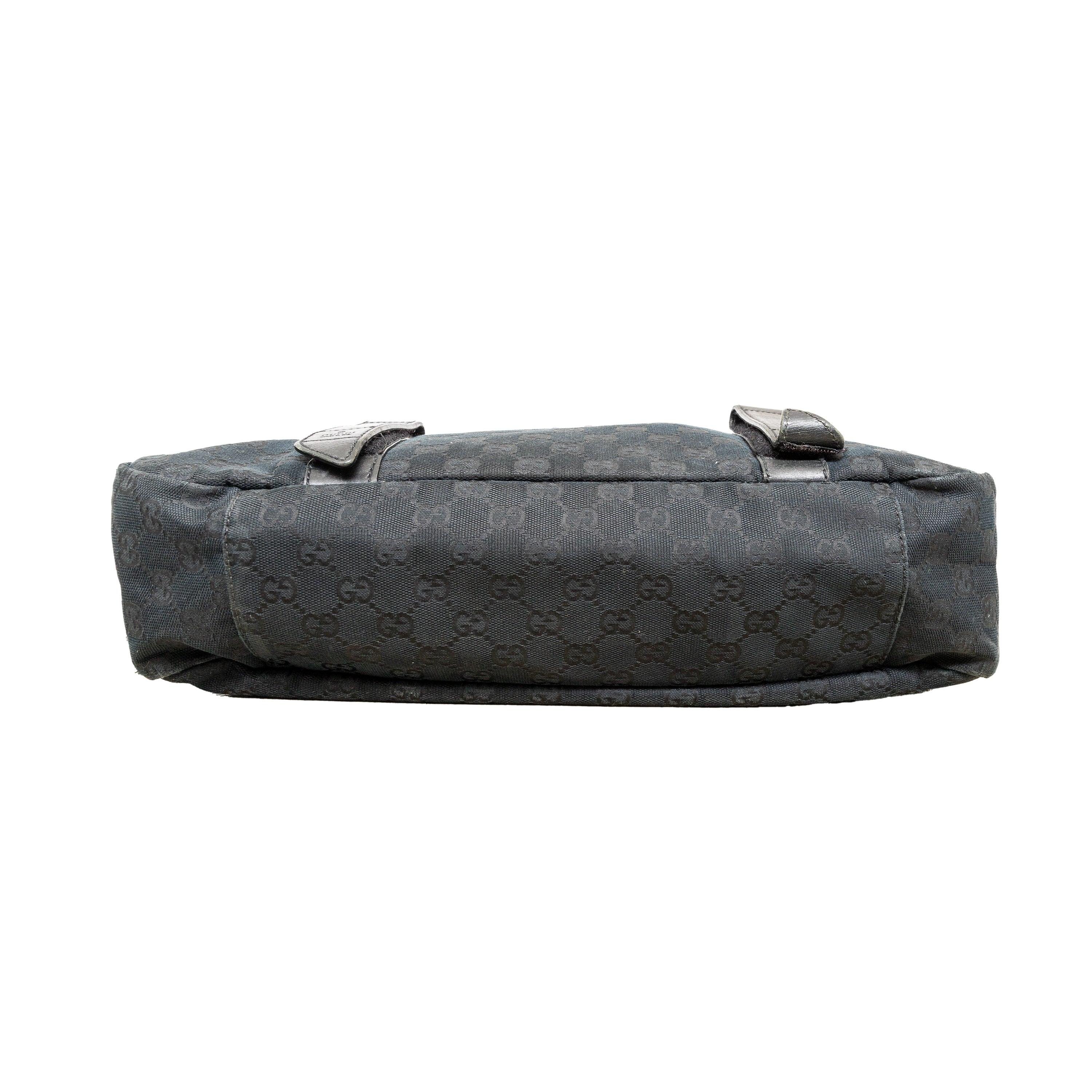 Men's Gucci GG Canvas Messenger Bag - '10s For Sale