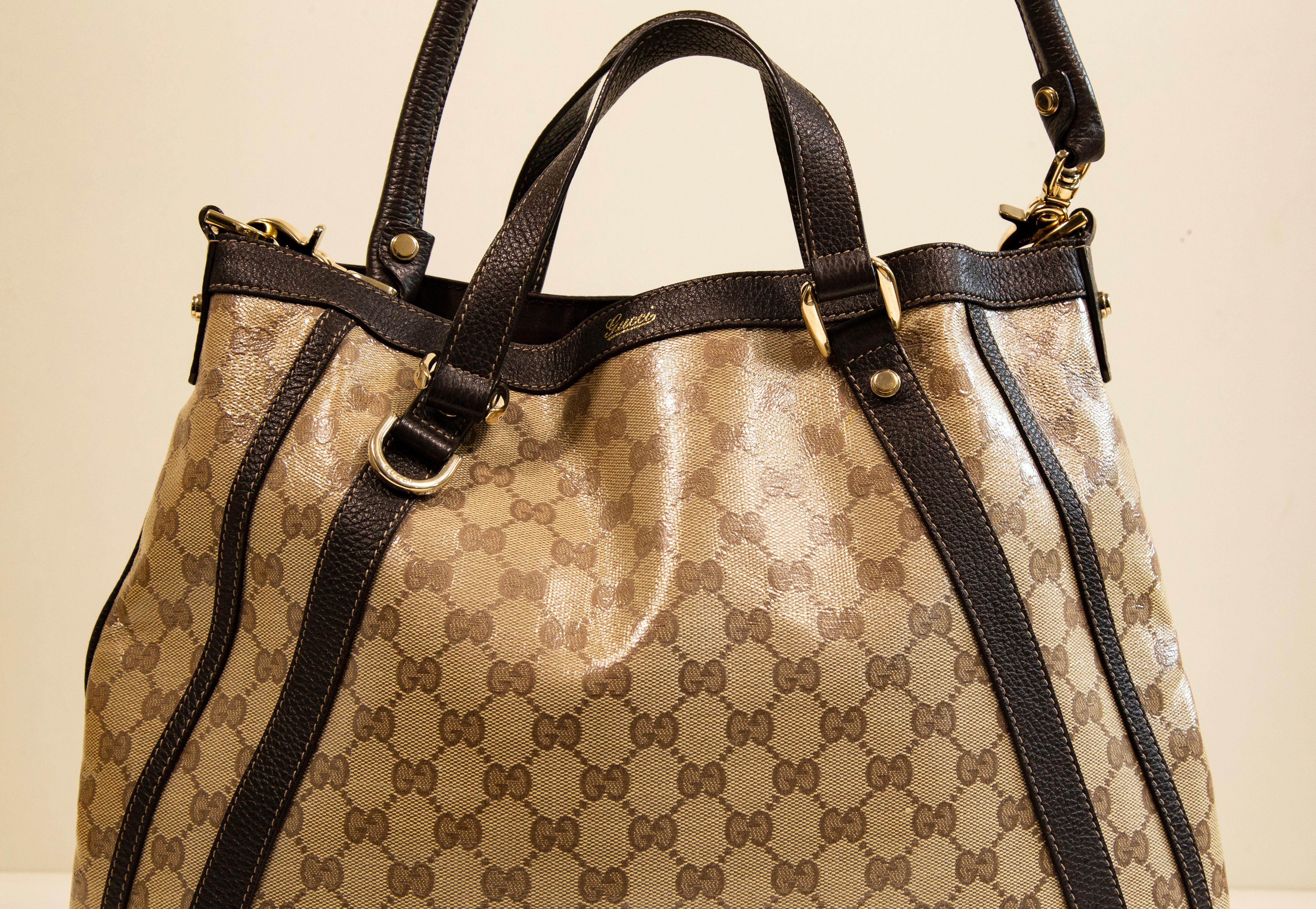 Gucci GG Kristall Canvas Abbey D- Ring Convertible Tote Umhängetasche 2-Wege-Tasche (Braun) im Angebot