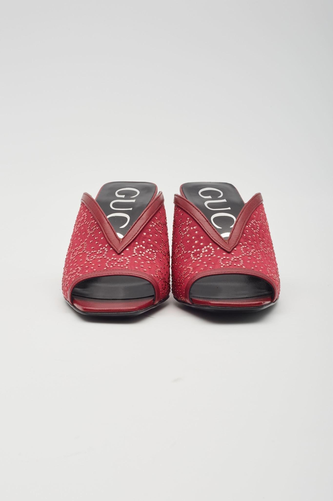 Gucci GG Crystal Embellished Cherry Fabric Sandal Heels EU 34.5 In New Condition In Montreal, Quebec